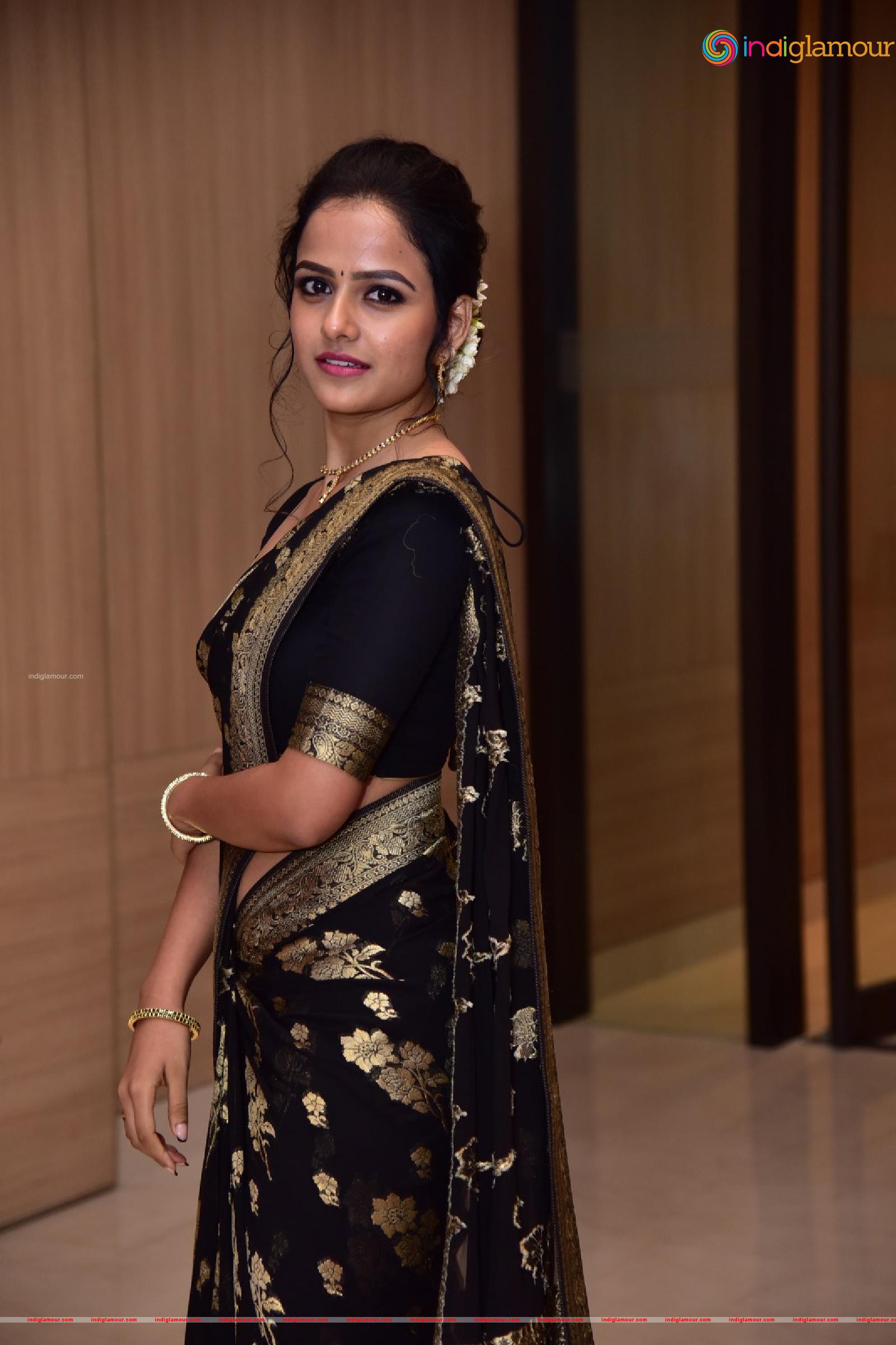 Vaishnavi Chaitanya Actress hd photo