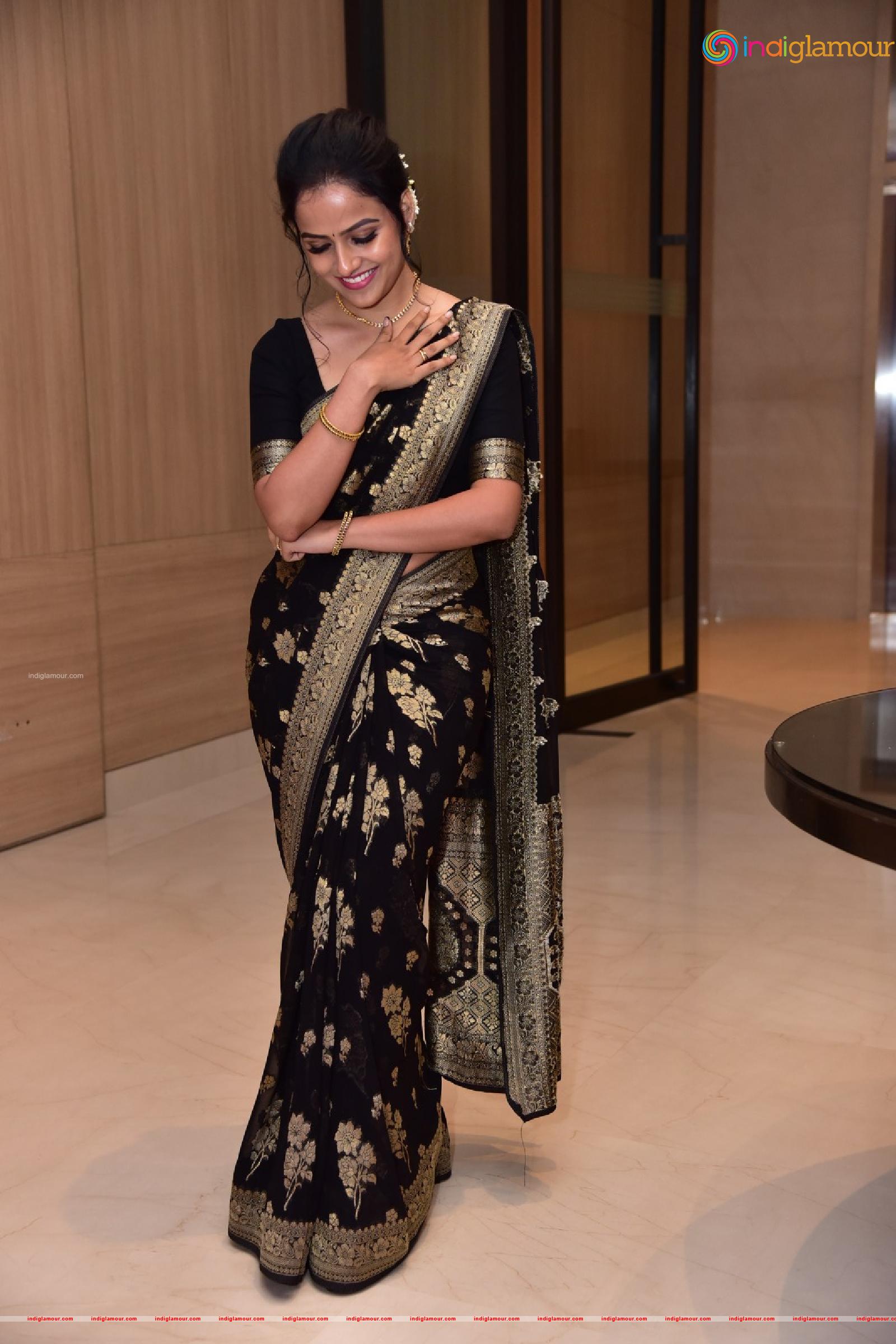 Vaishnavi Chaitanya Actress hd photo