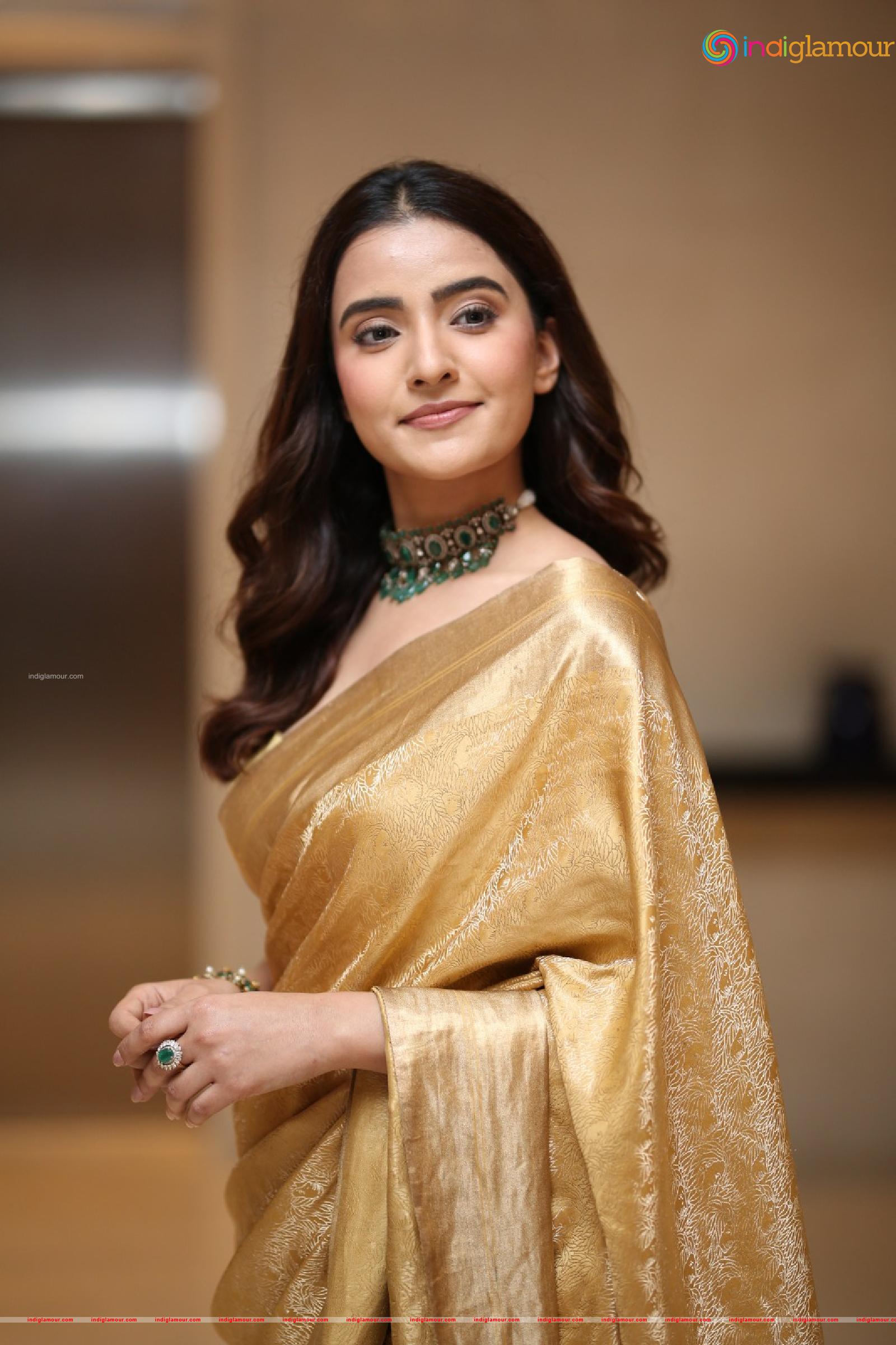 Rukhsar Dhillon Actress hd photo