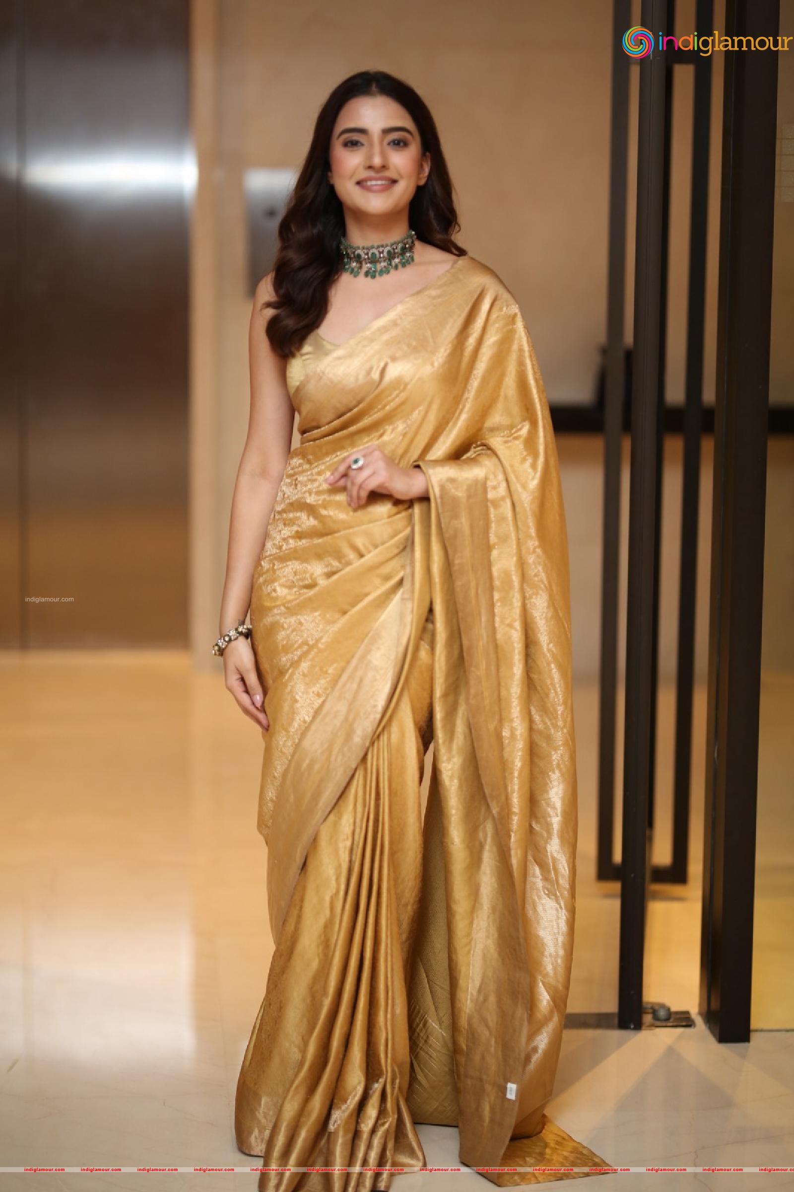 Rukhsar Dhillon Actress hd photo