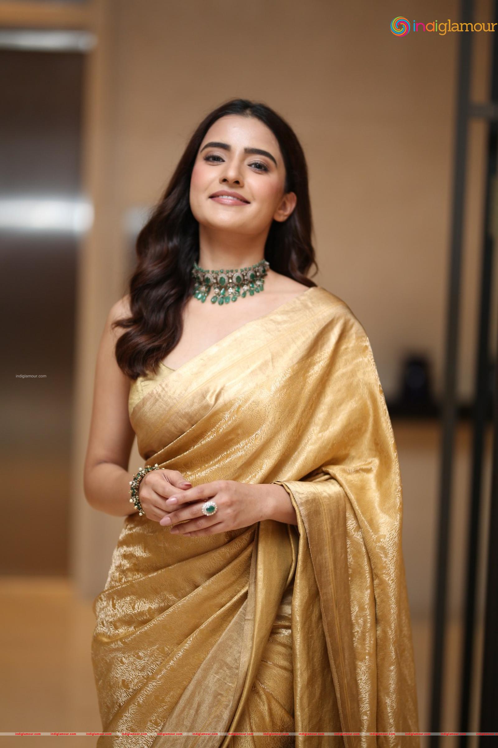 Rukhsar Dhillon Actress hd photo