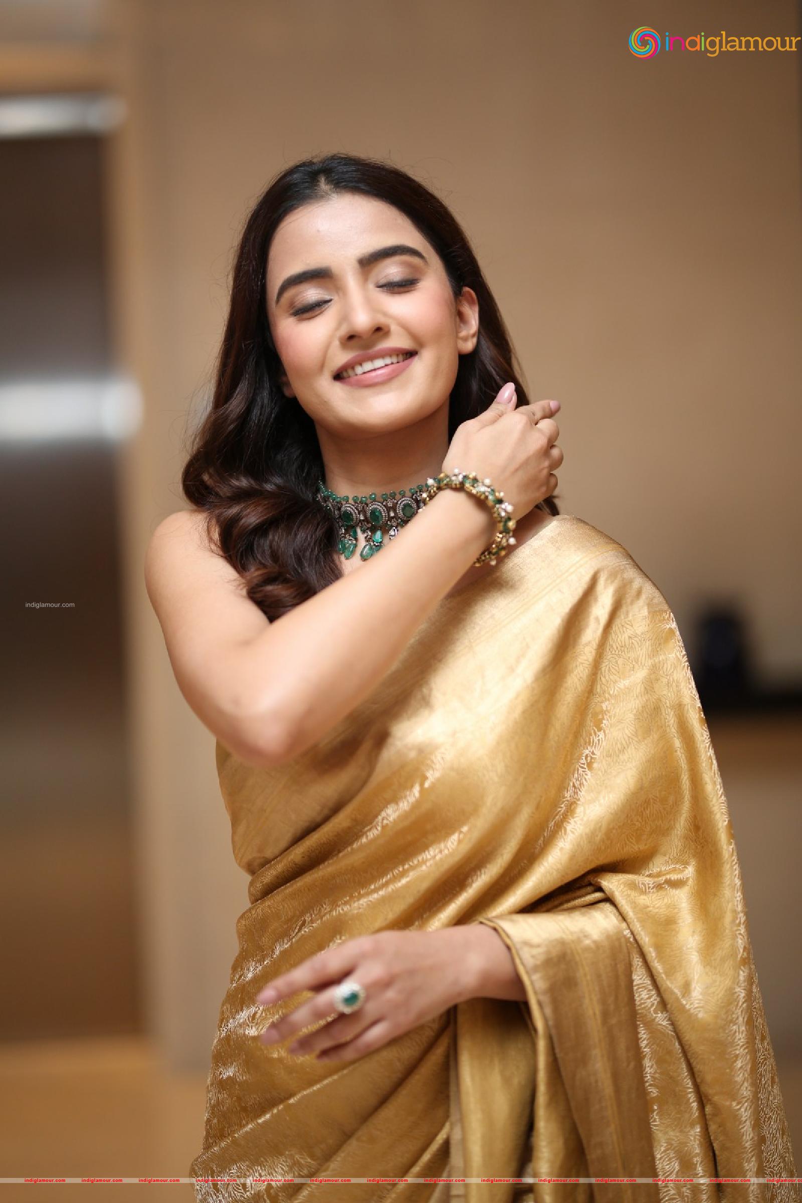 Rukhsar Dhillon Actress hd photo