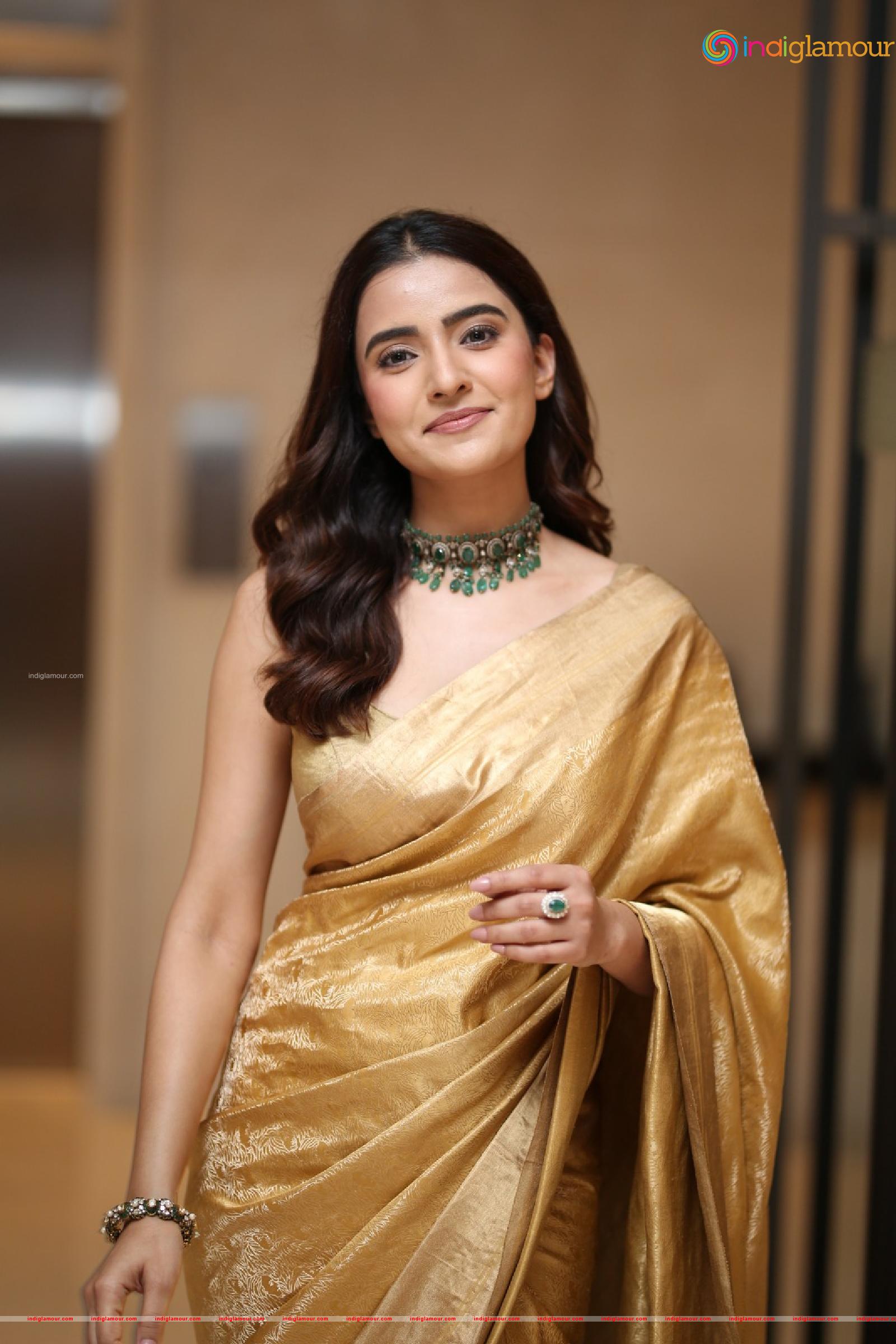Rukhsar Dhillon Actress hd photo