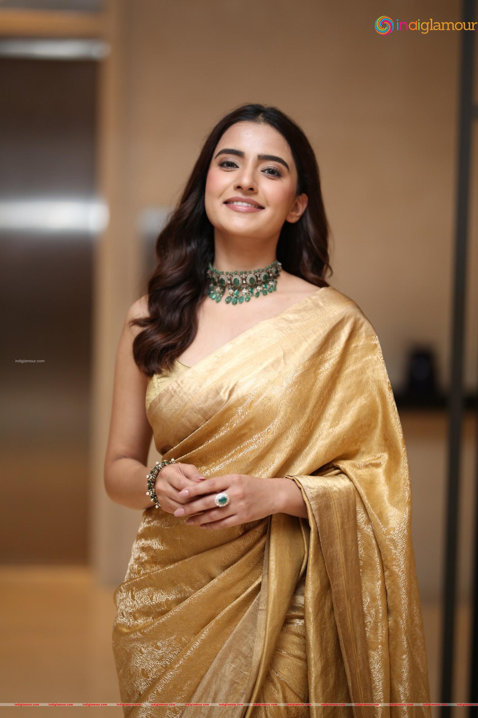 Rukhsar Dhillon Actress hd photo
