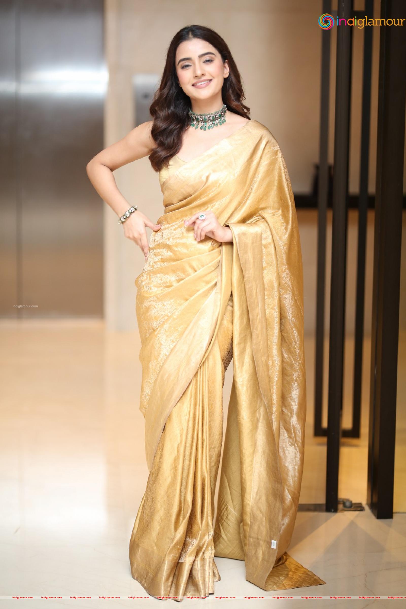 Rukhsar Dhillon Actress hd photo