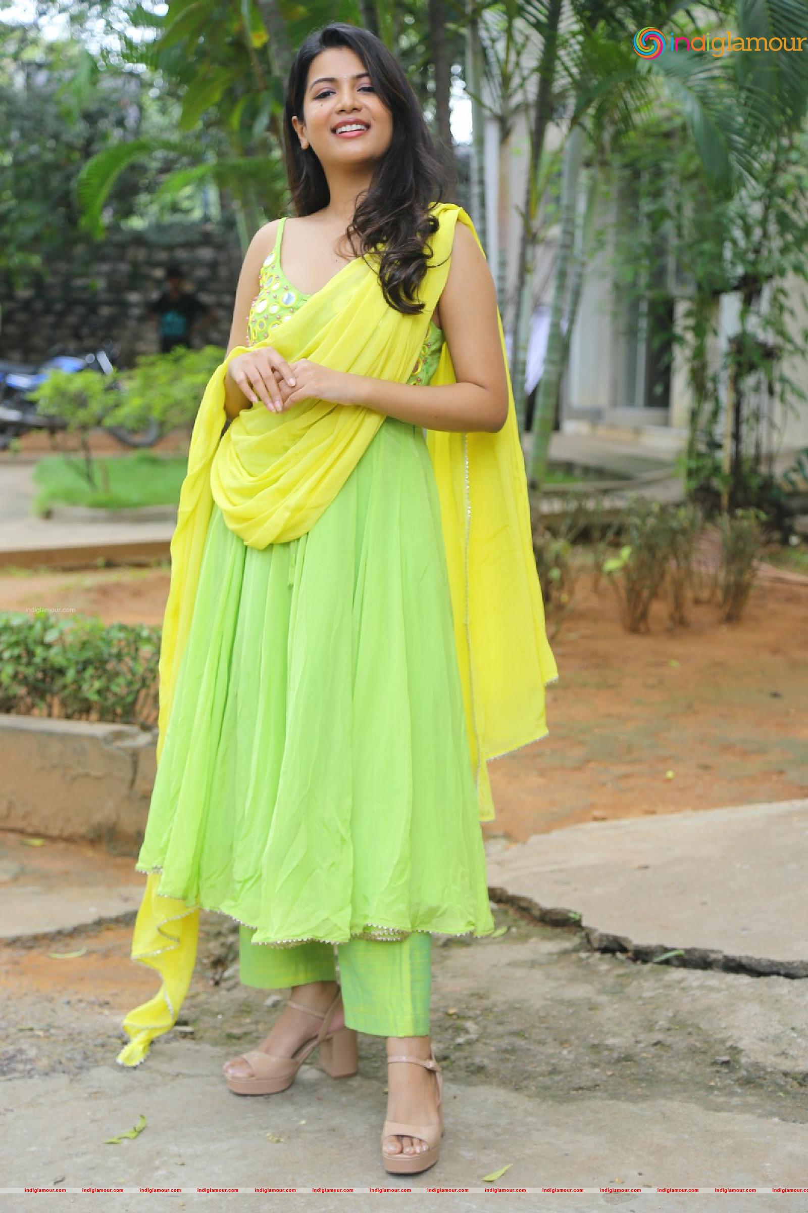 Goldie Nissy Actress hd photo
