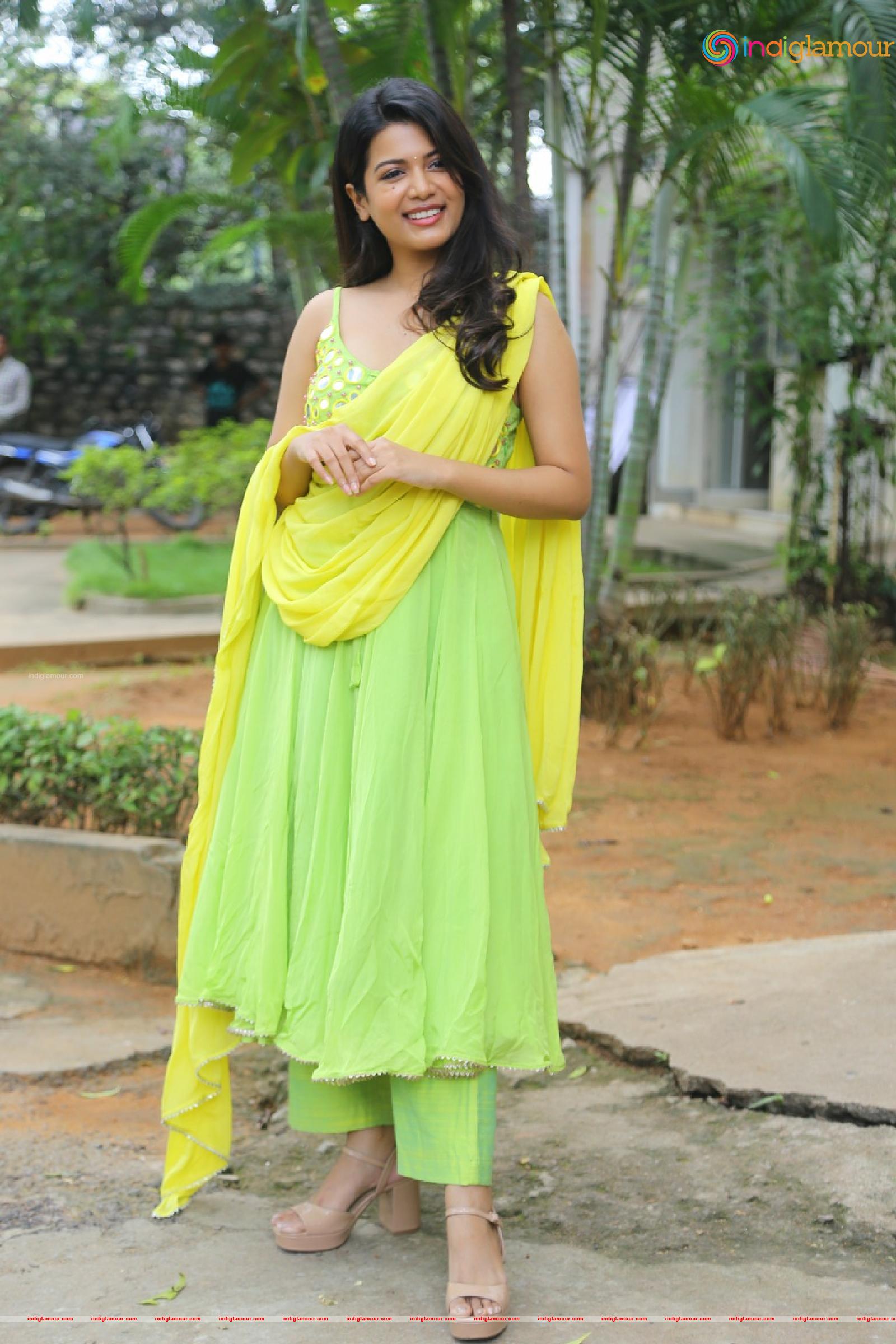 Goldie Nissy Actress hd photo