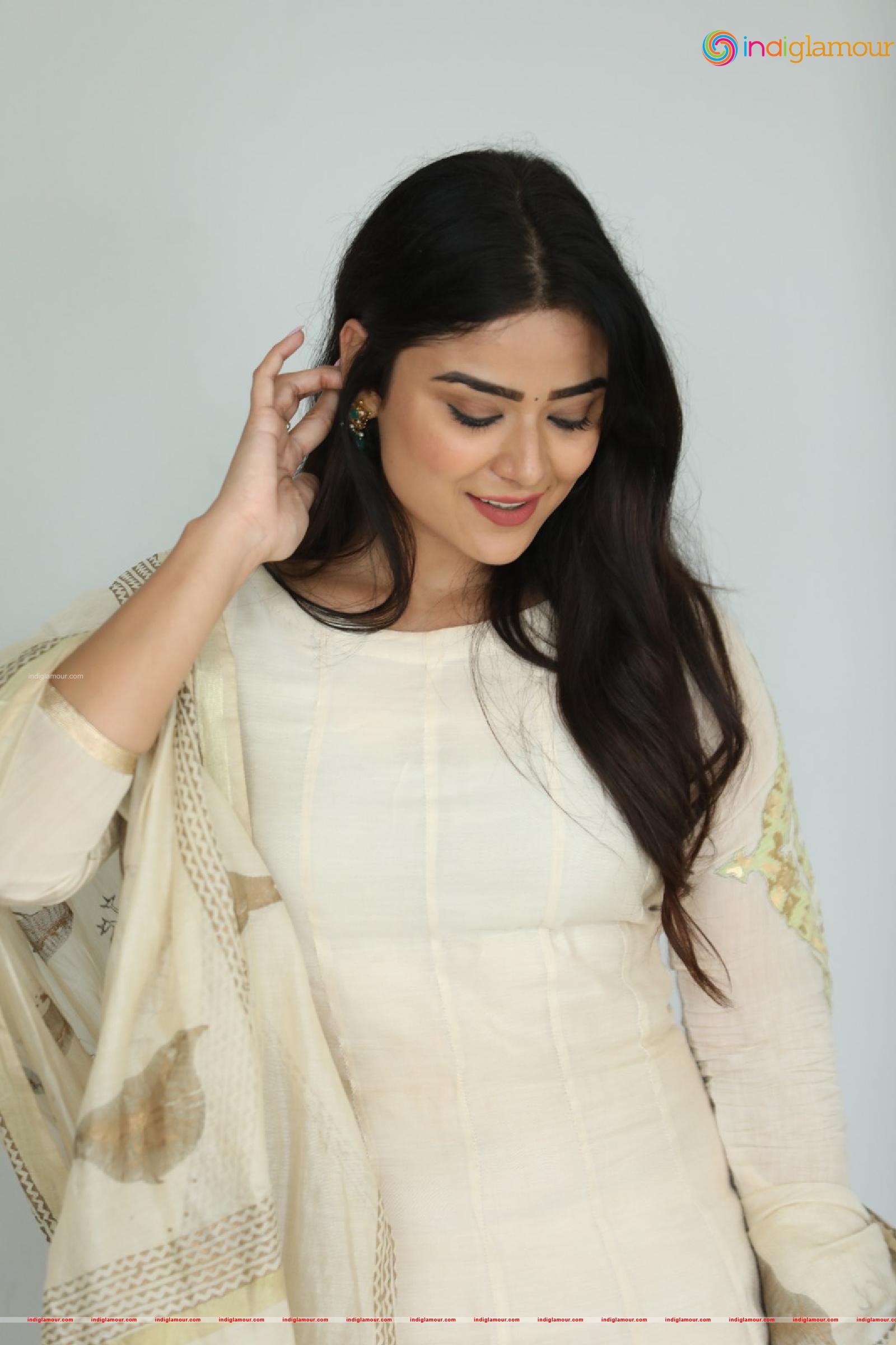 Priyanka Sharma Actress hd photo