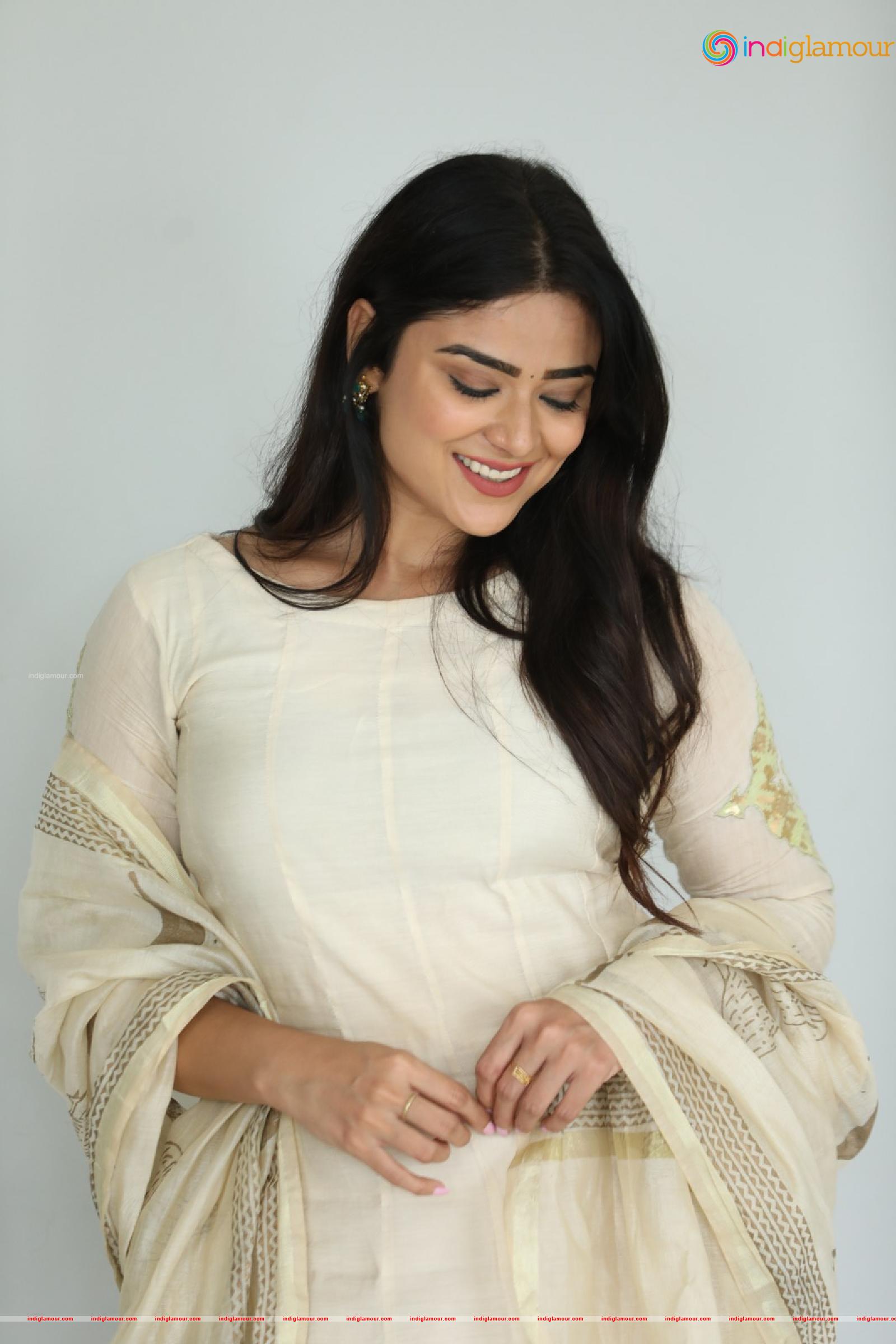 Priyanka Sharma Actress hd photo