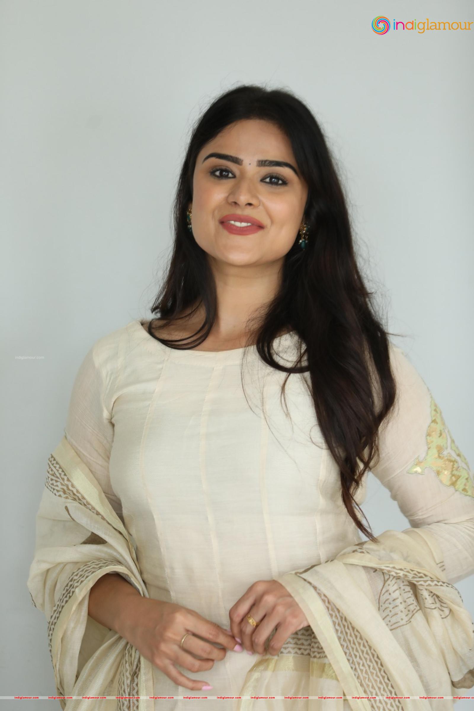 Priyanka Sharma Actress hd photo