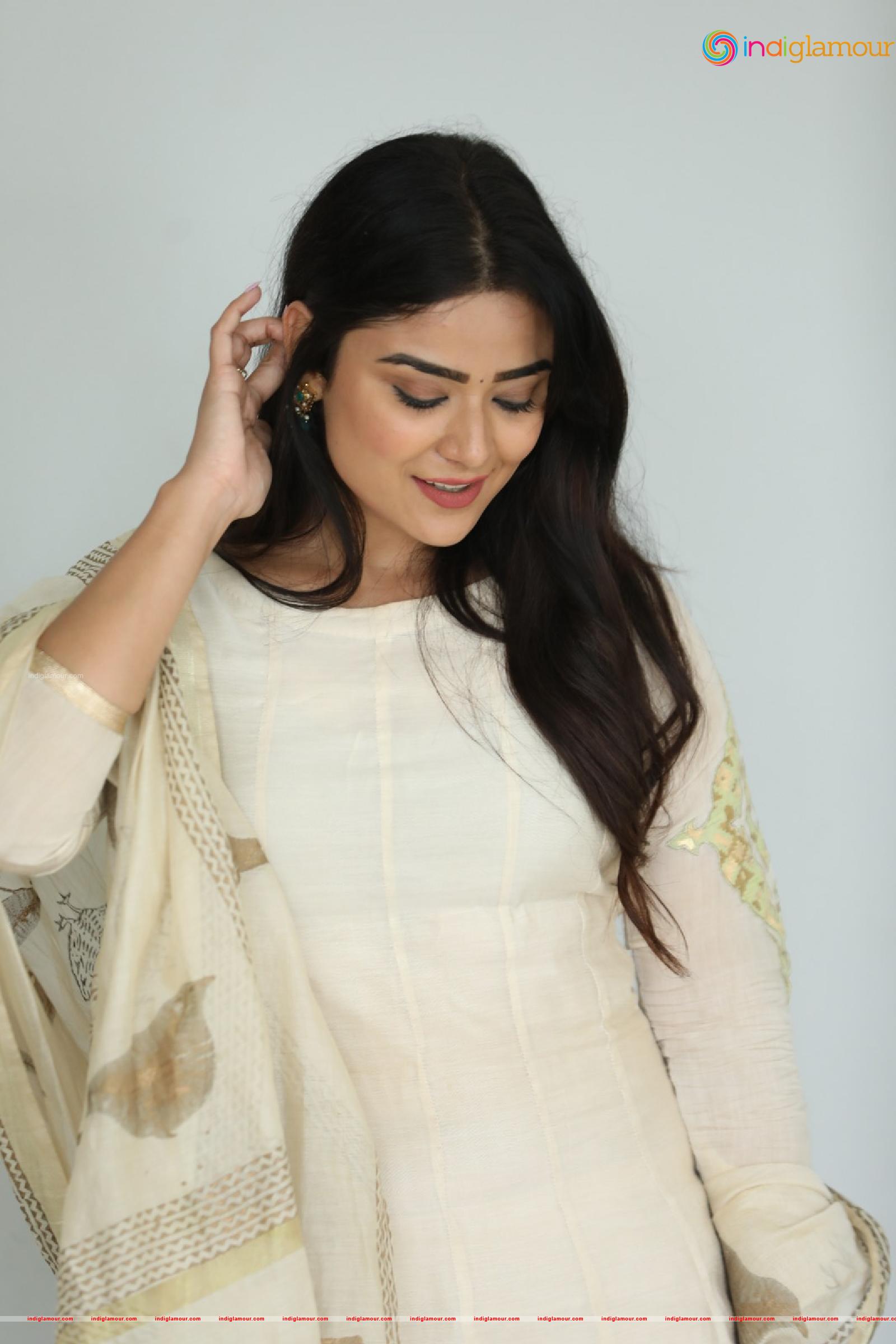 Priyanka Sharma Actress hd photo
