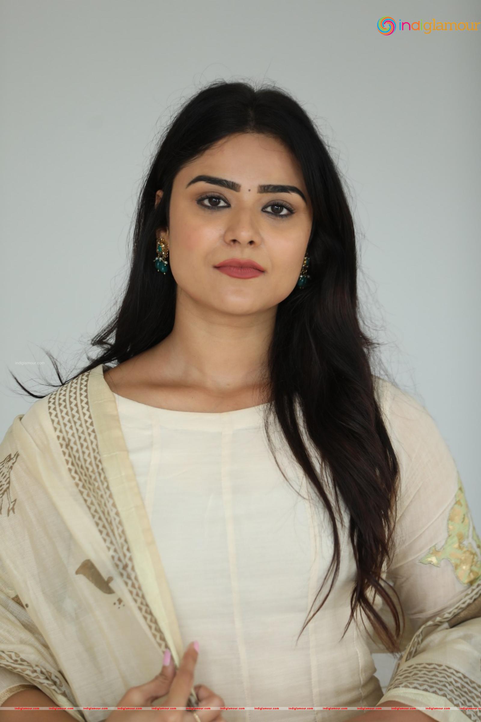 Priyanka Sharma Actress hd photo