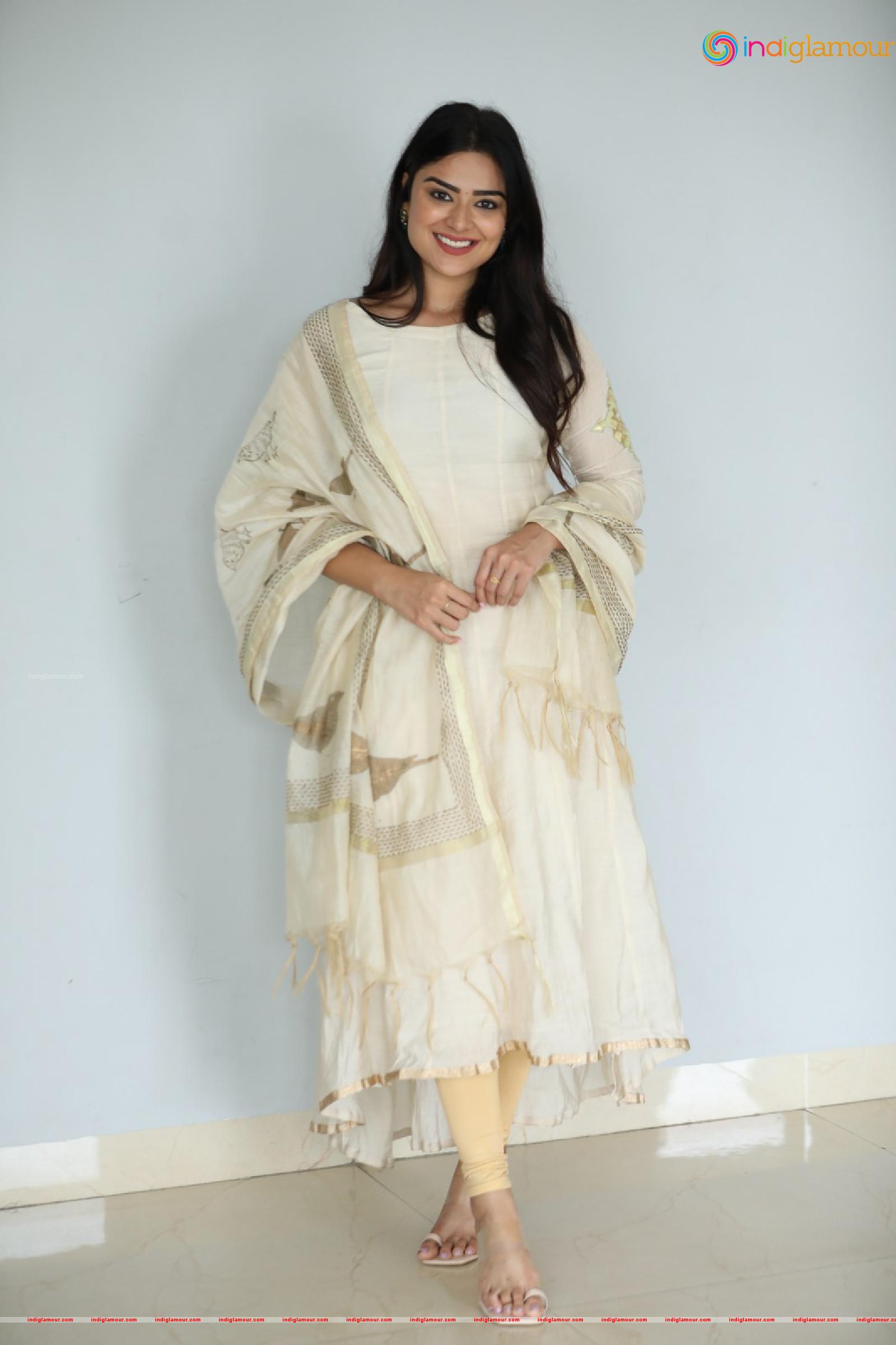 Priyanka Sharma Actress hd photo