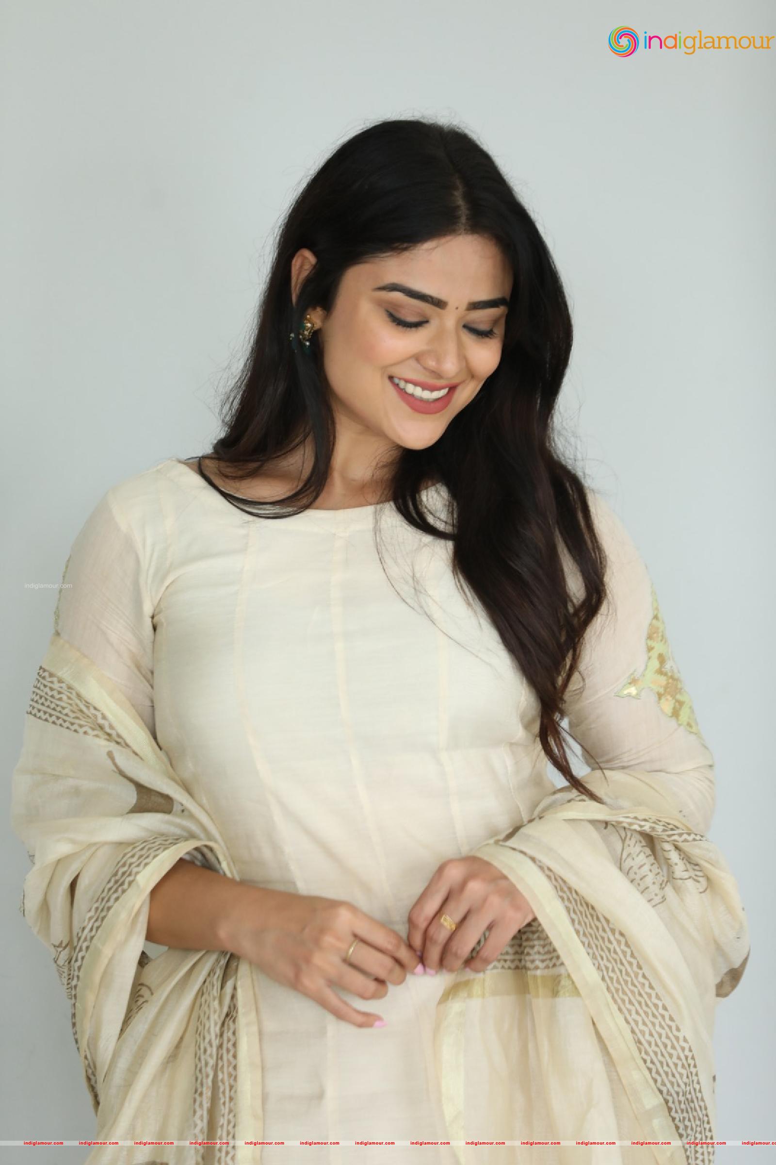 Priyanka Sharma Actress hd photo