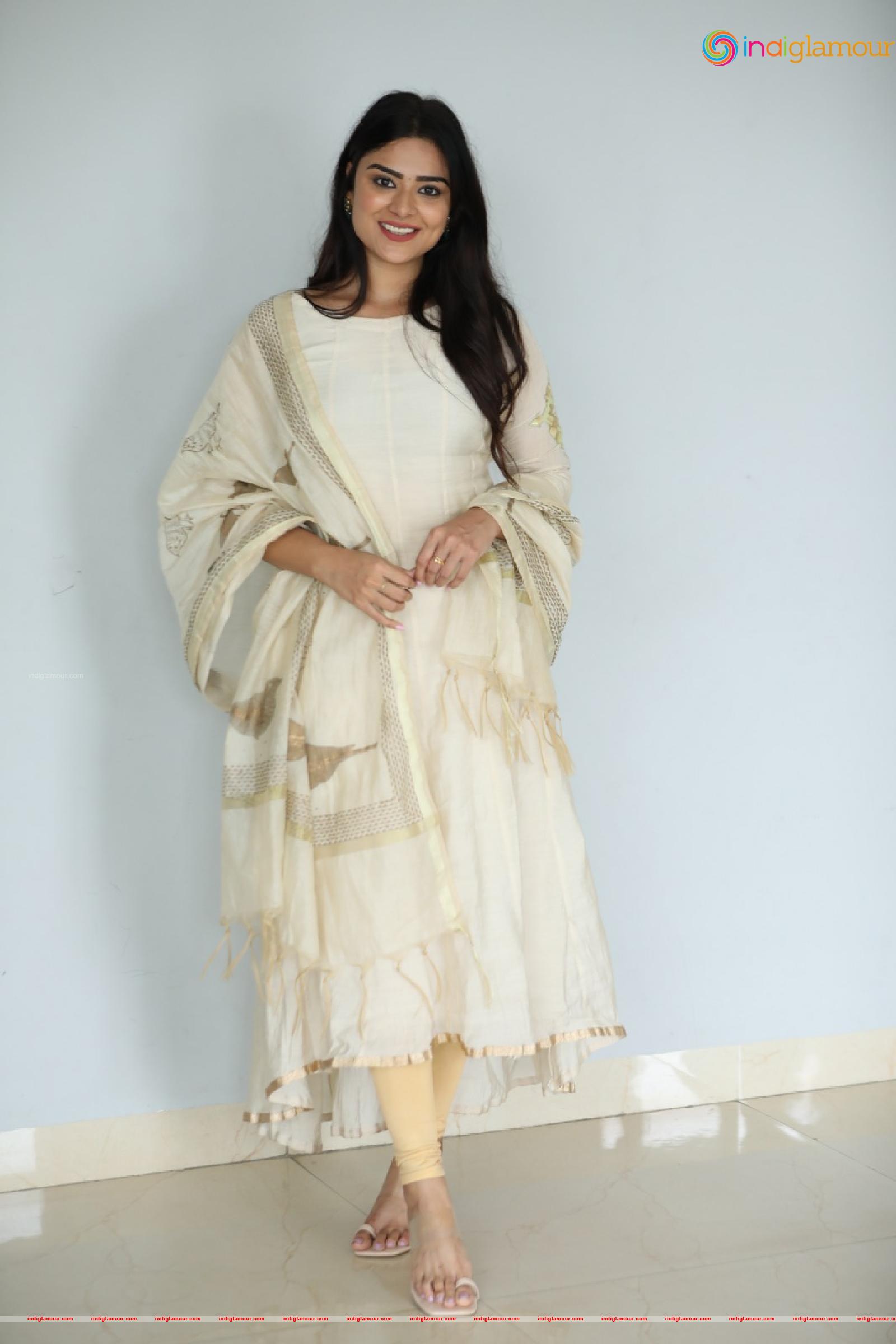 Priyanka Sharma Actress hd photo