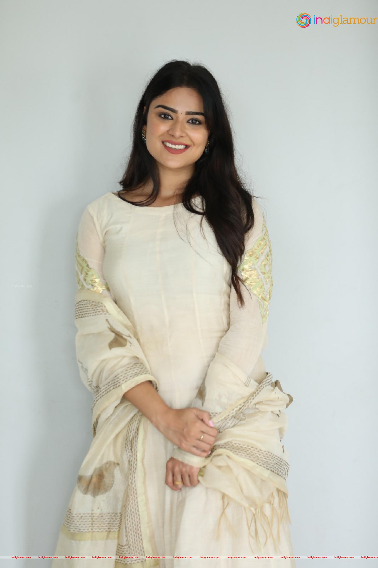 Priyanka Sharma Actress hd photo