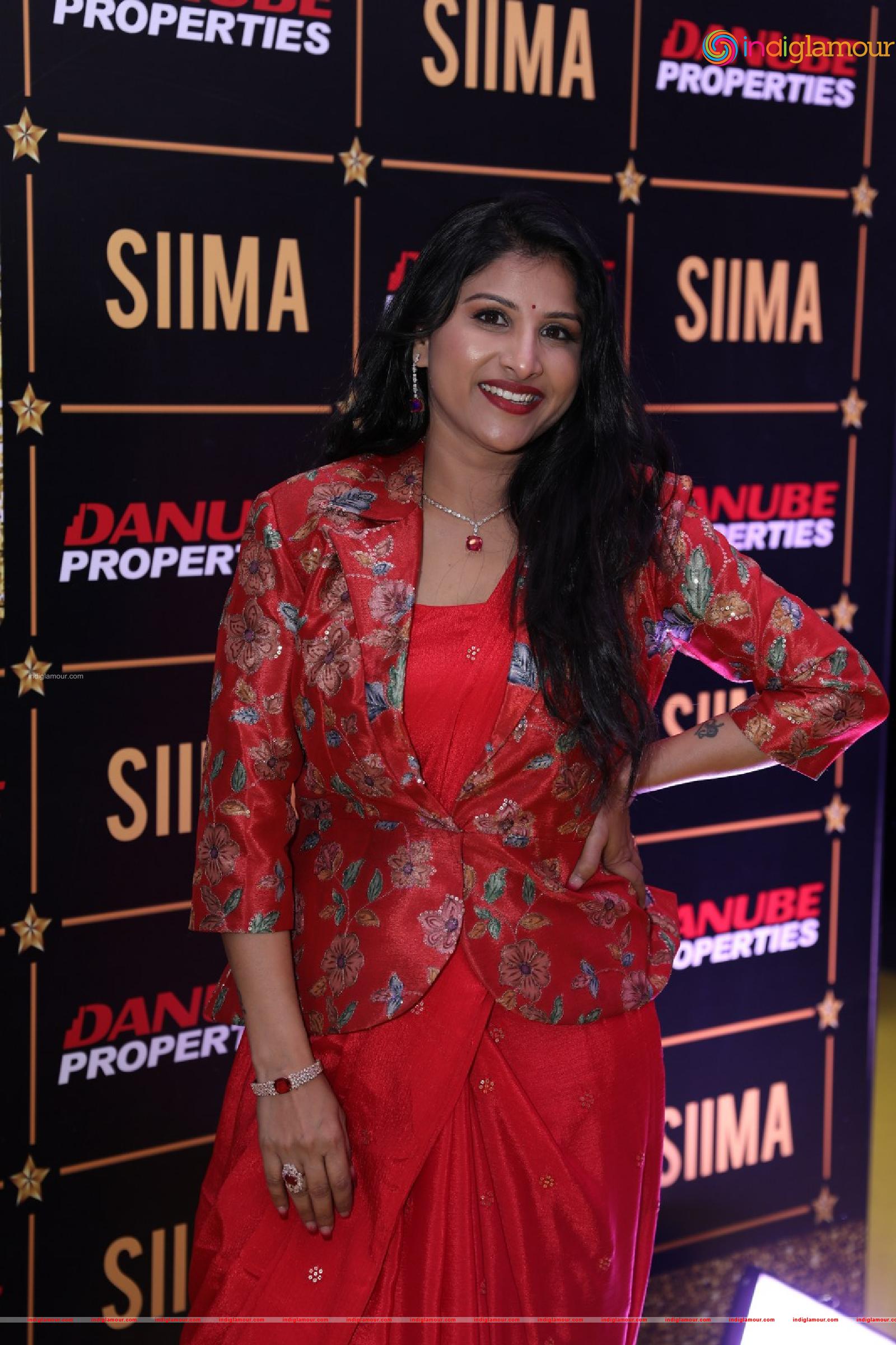 Mangli Actress hd photo