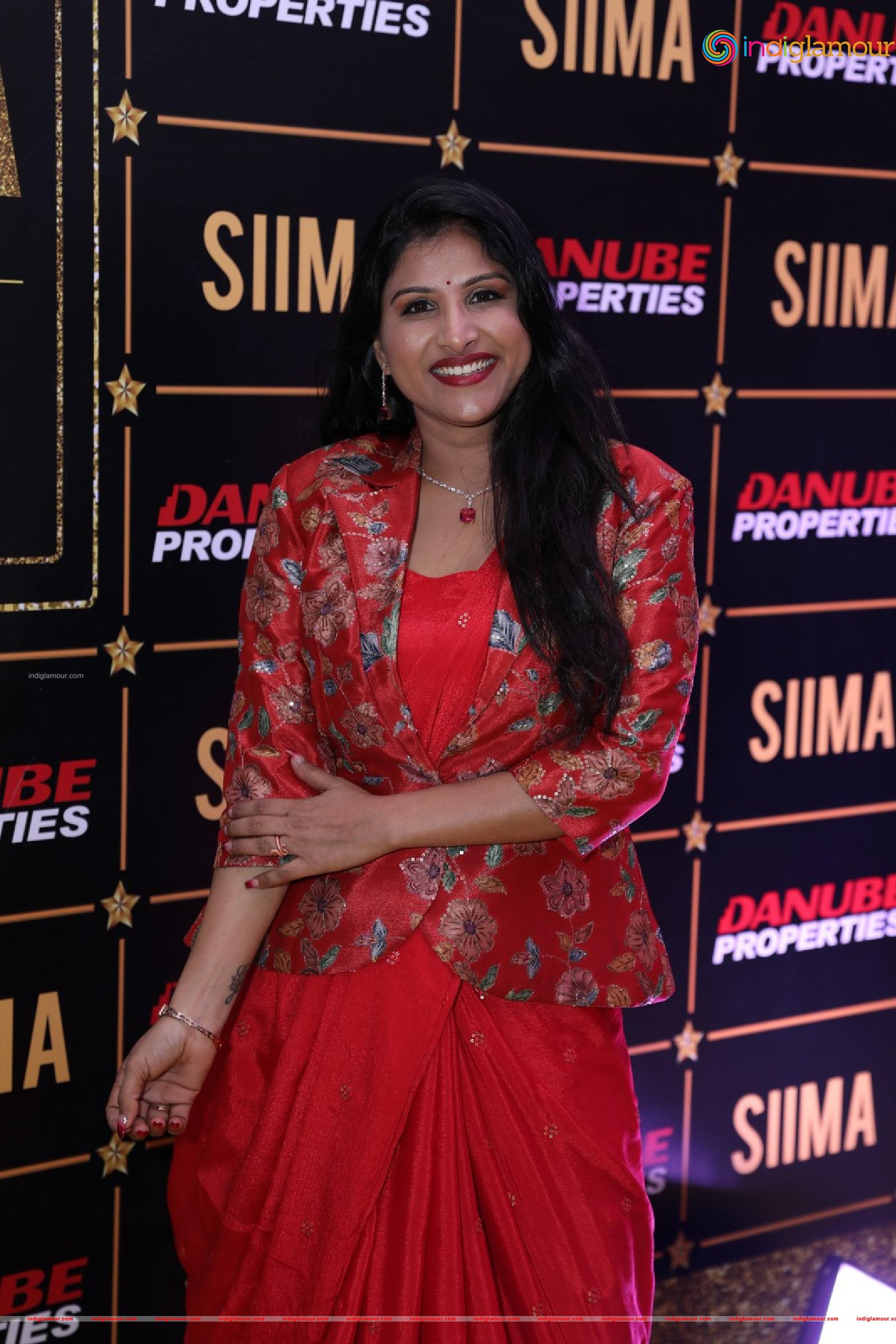 Mangli Actress hd photo