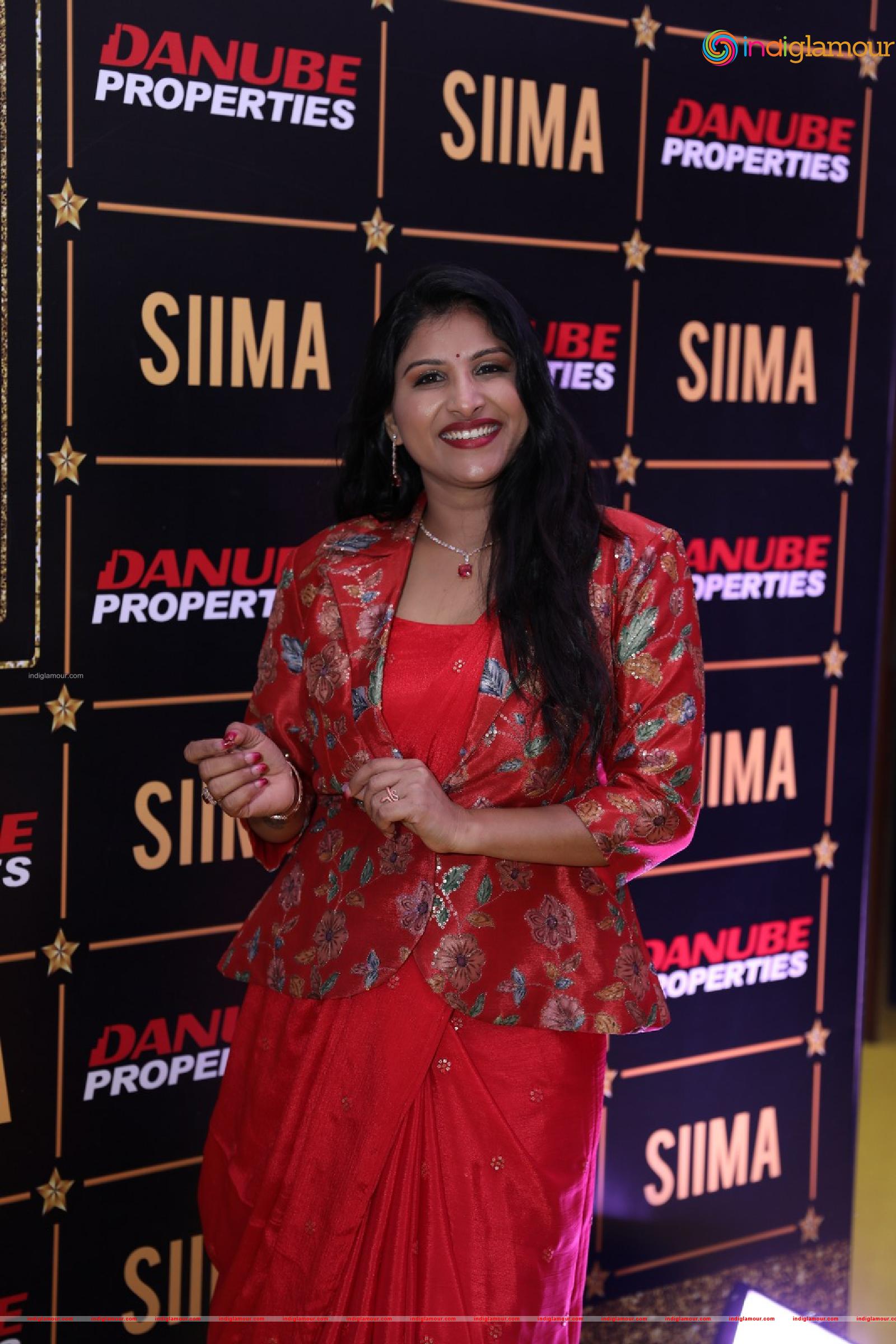 Mangli Actress hd photo
