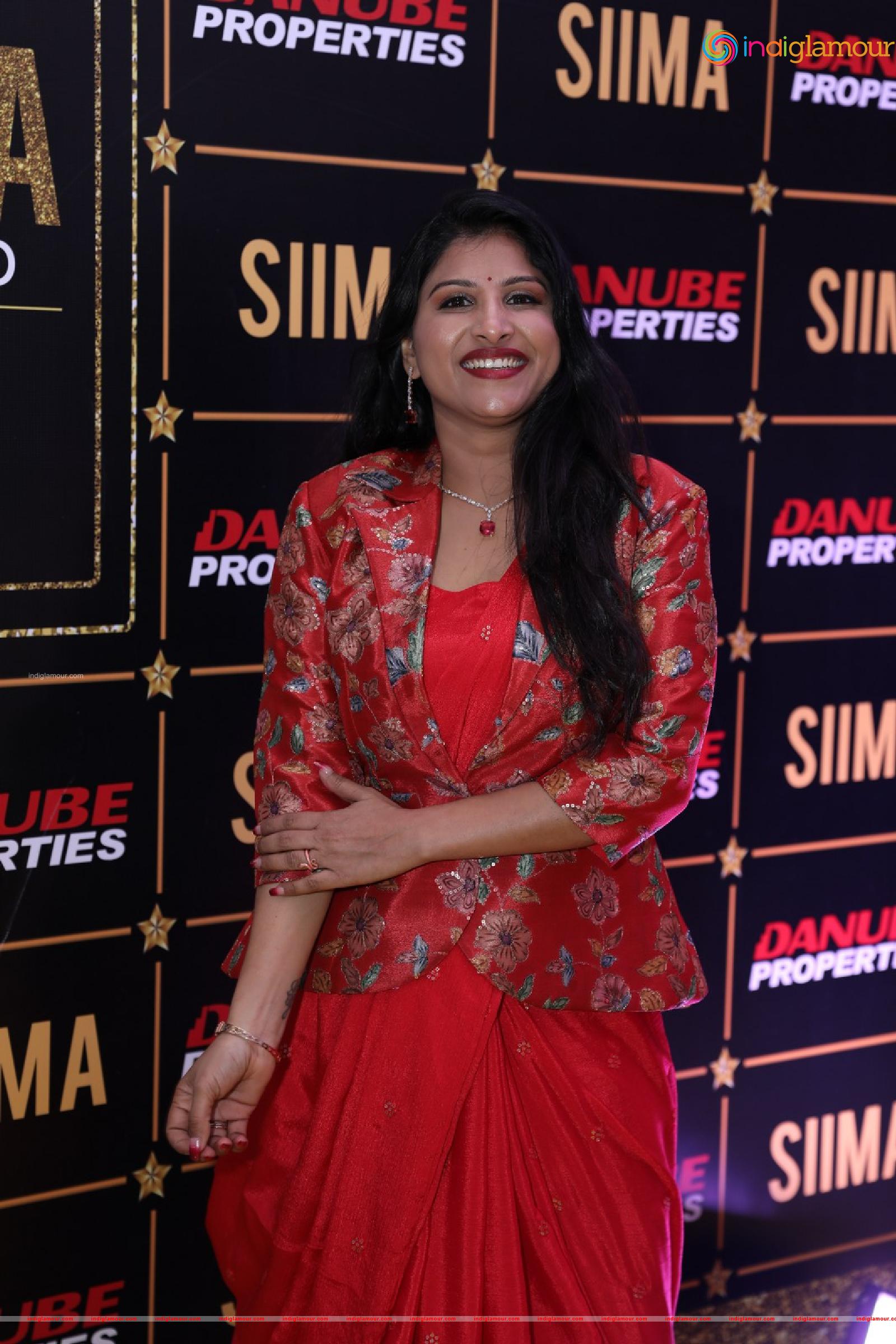 Mangli Actress hd photo