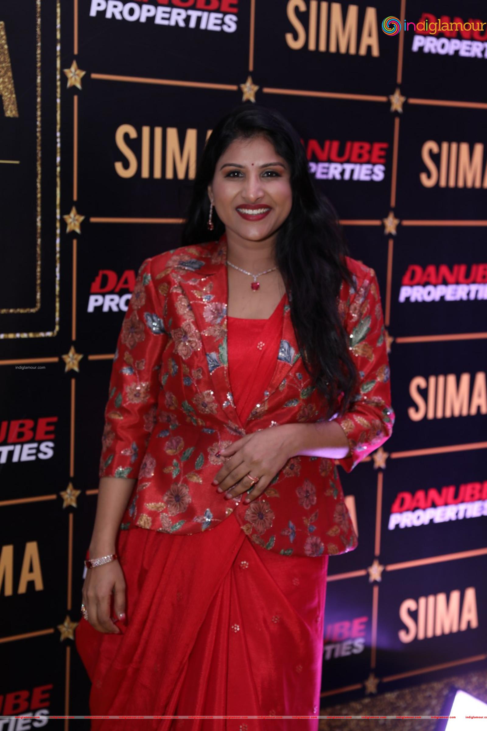 Mangli Actress hd photo