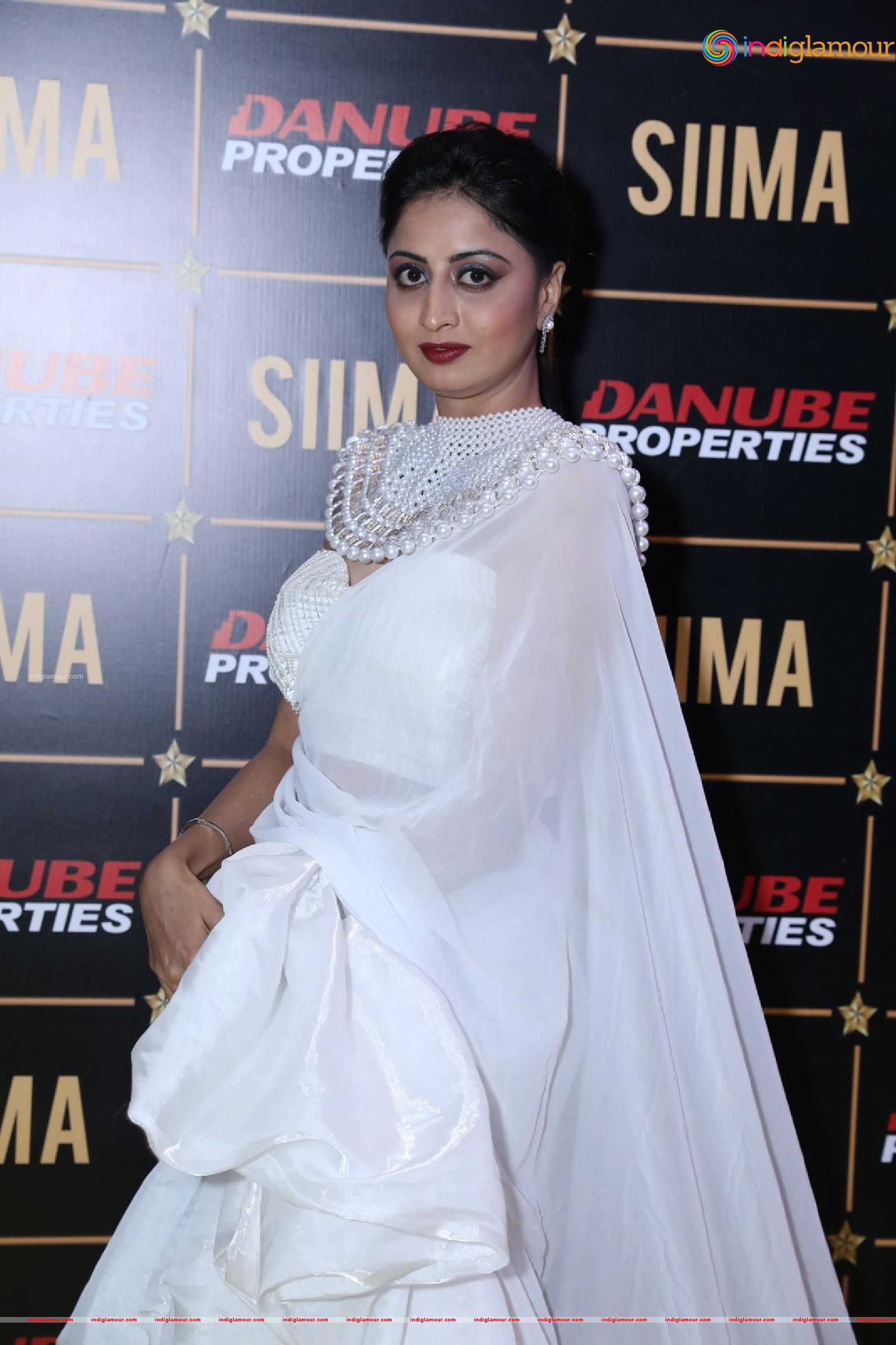 Shubharaksha Actress hd photo