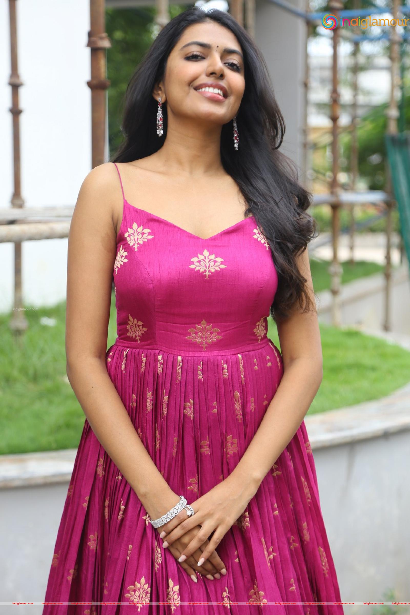 Shivani Rajashekar Actress hd photo