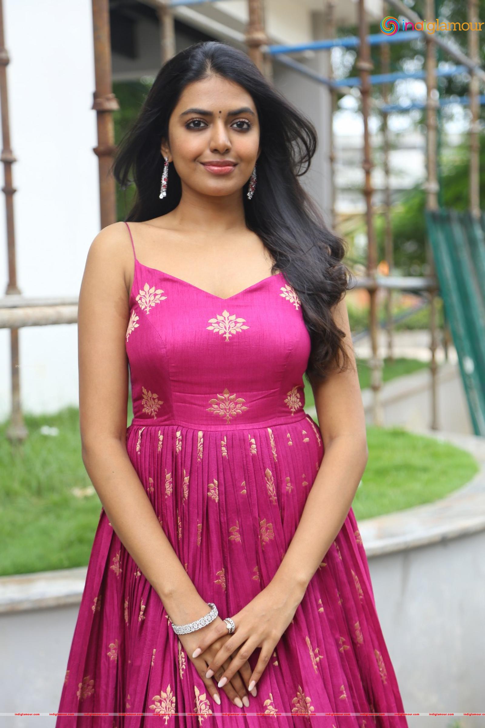 Shivani Rajashekar Actress hd photo
