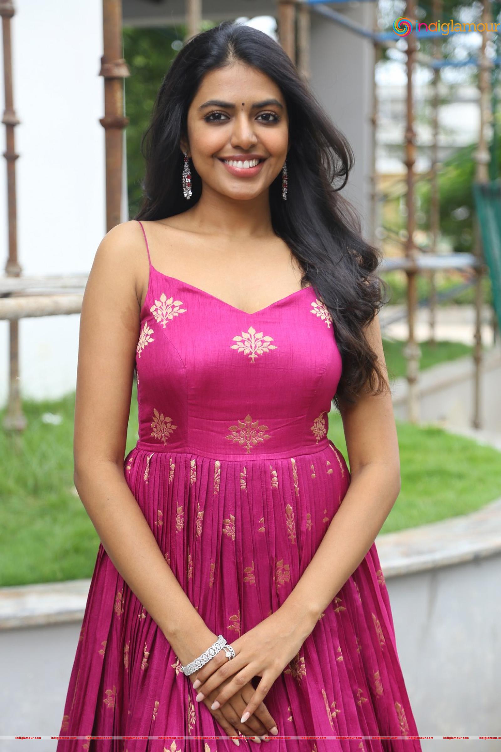 Shivani Rajashekar Actress hd photo