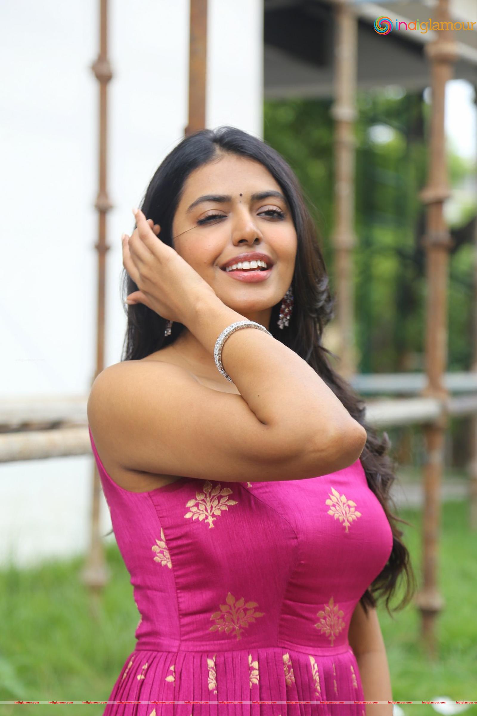 Shivani Rajashekar Actress hd photo