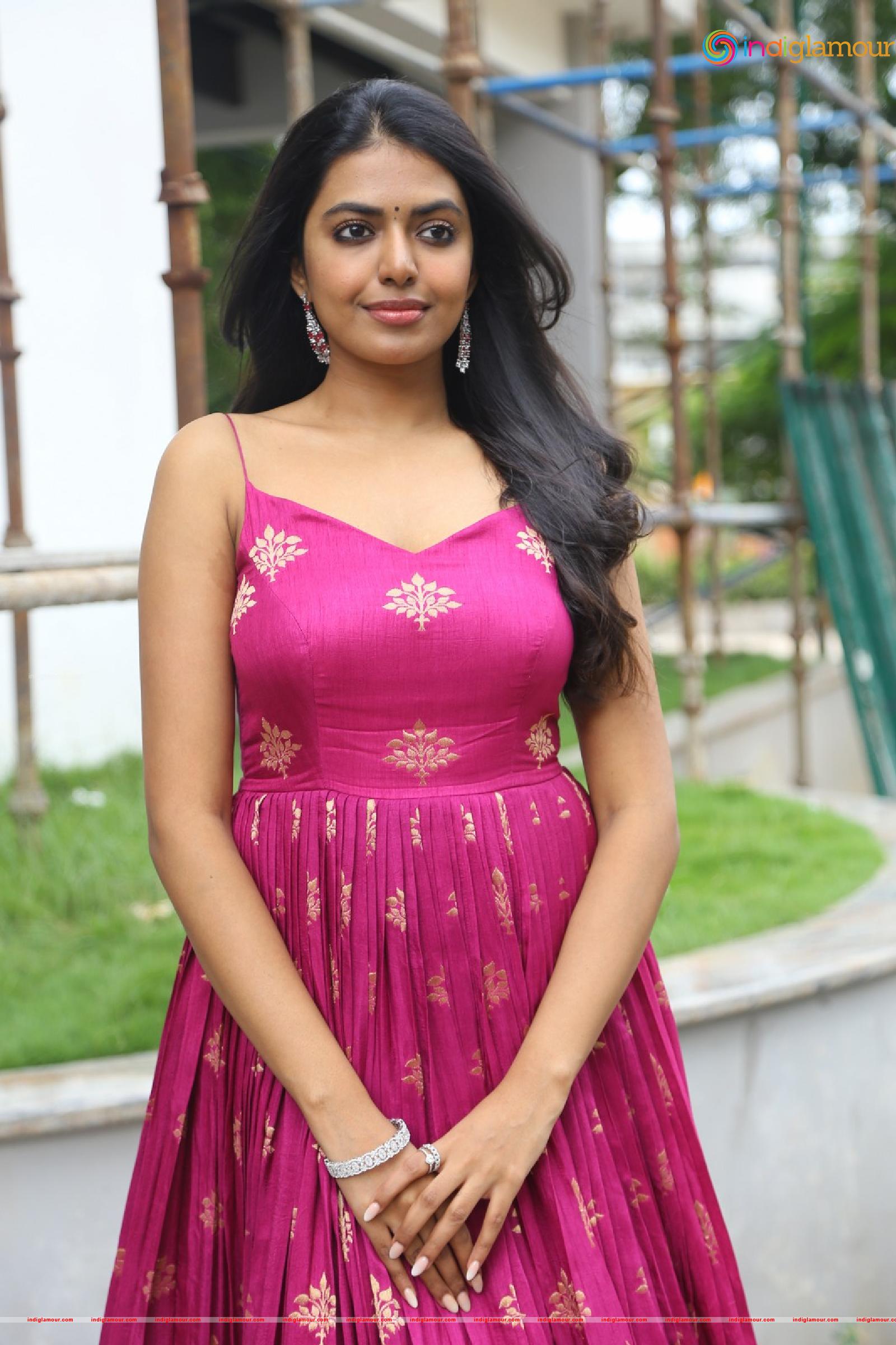 Shivani Rajashekar Actress hd photo