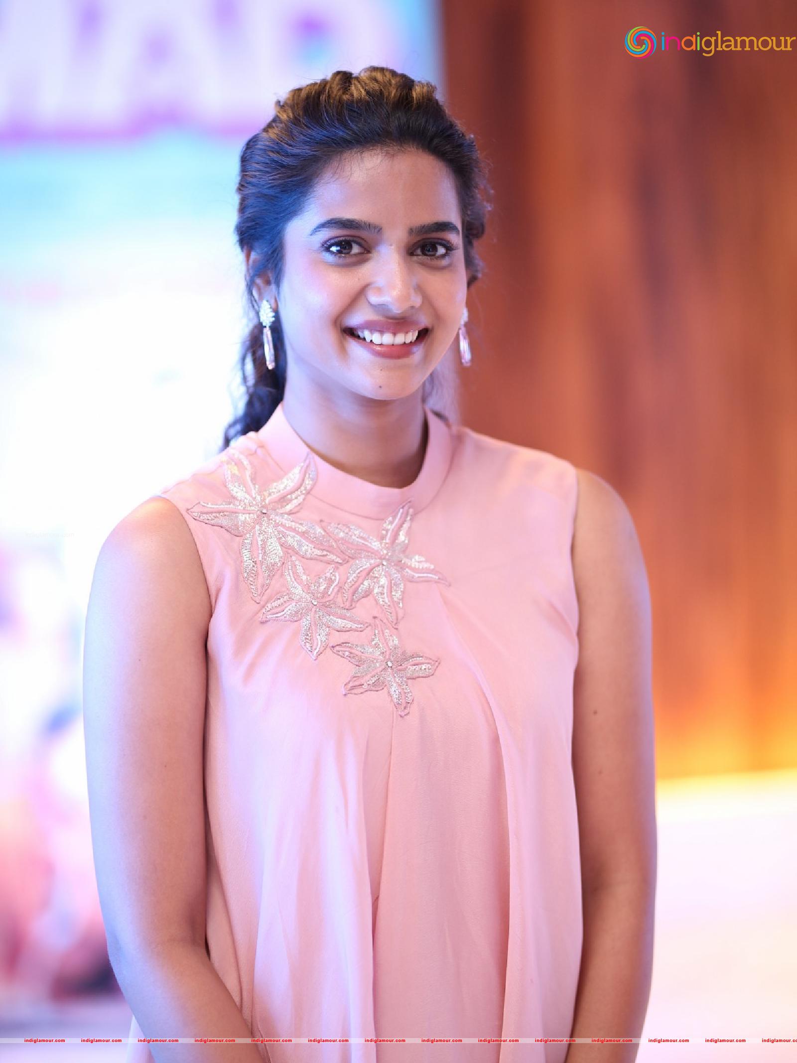 Gouri Priya Actress hd photo