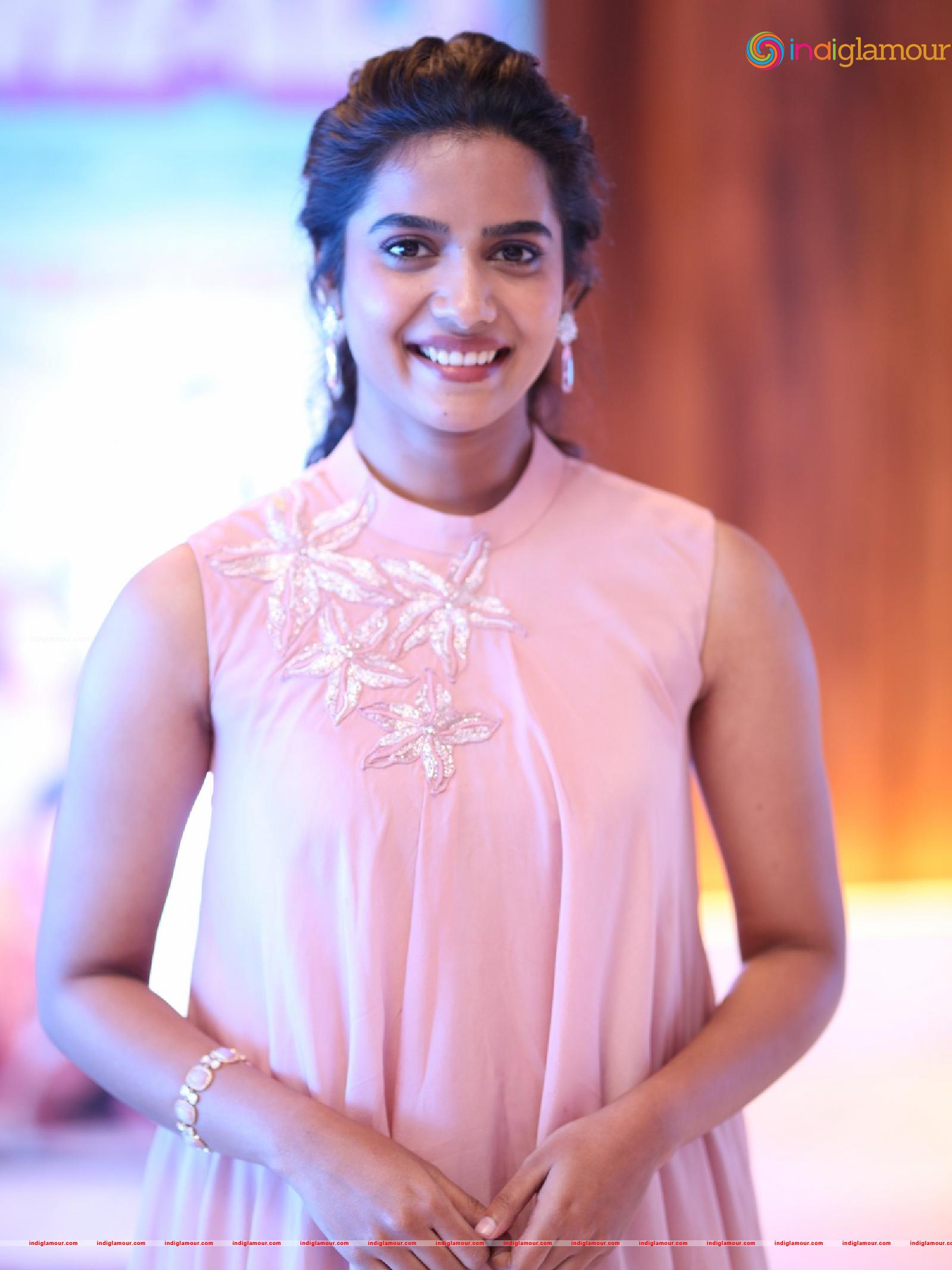 Gouri Priya Actress hd photo