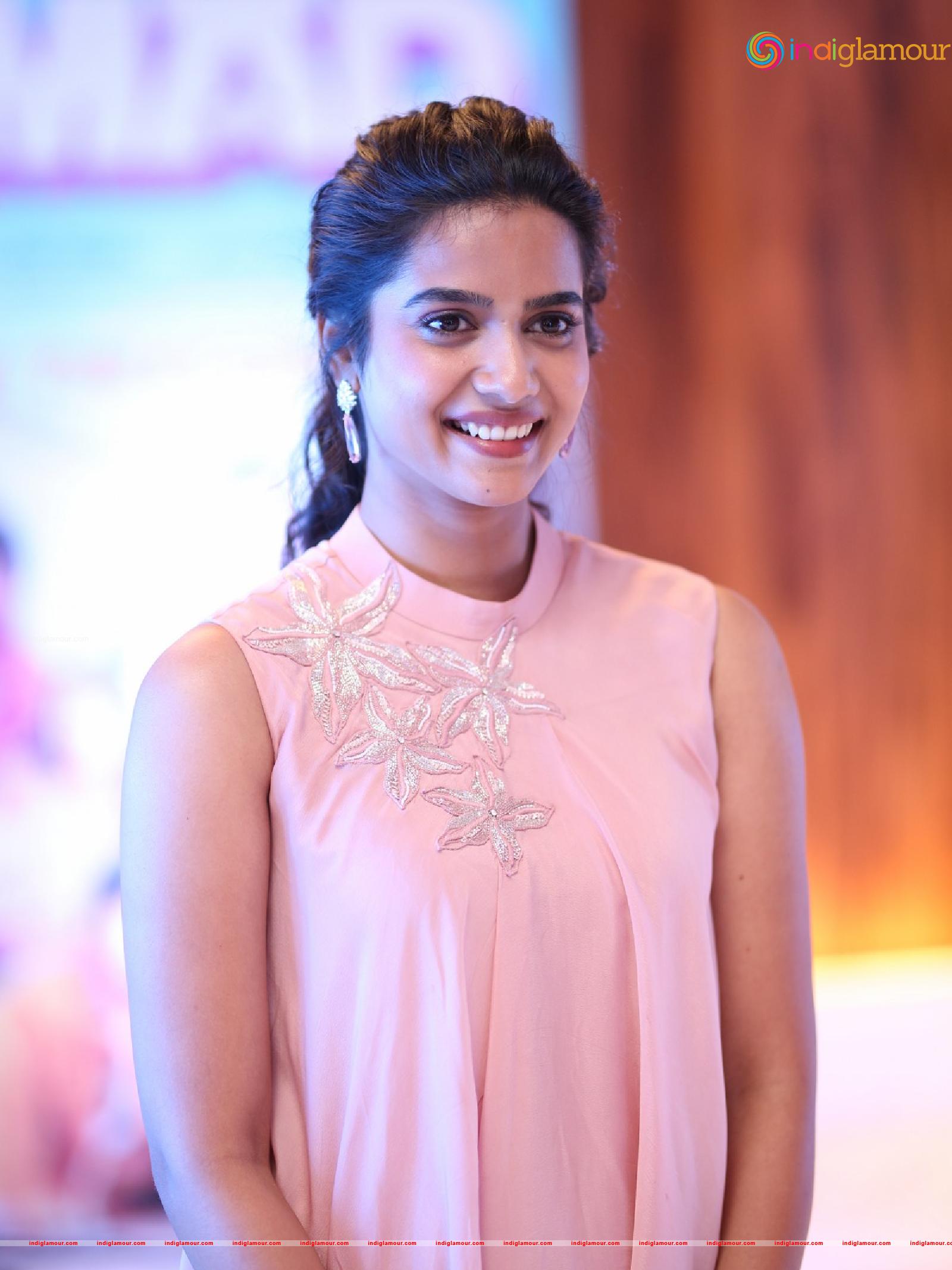 Gouri Priya Actress hd photo