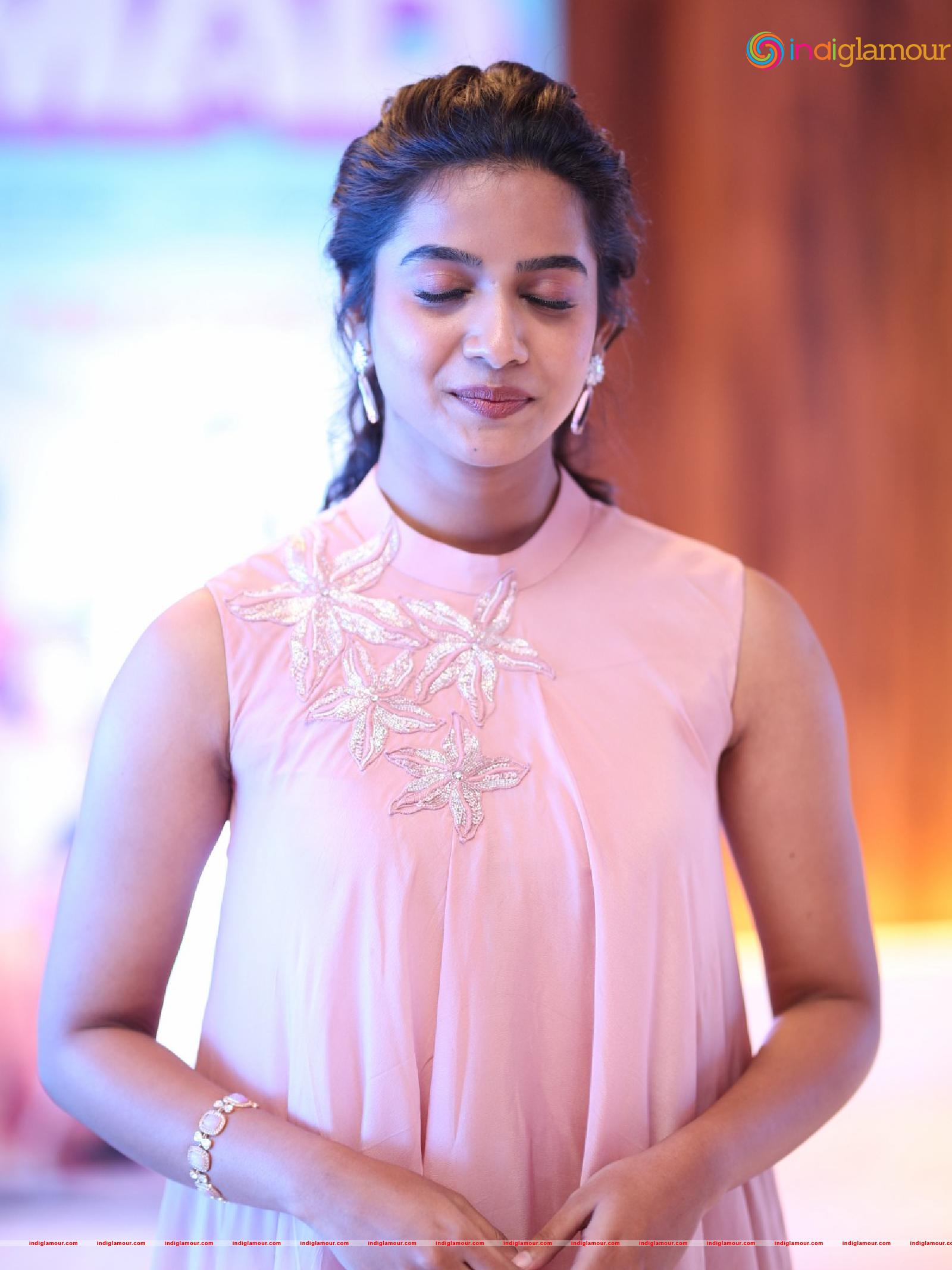 Gouri Priya Actress hd photo
