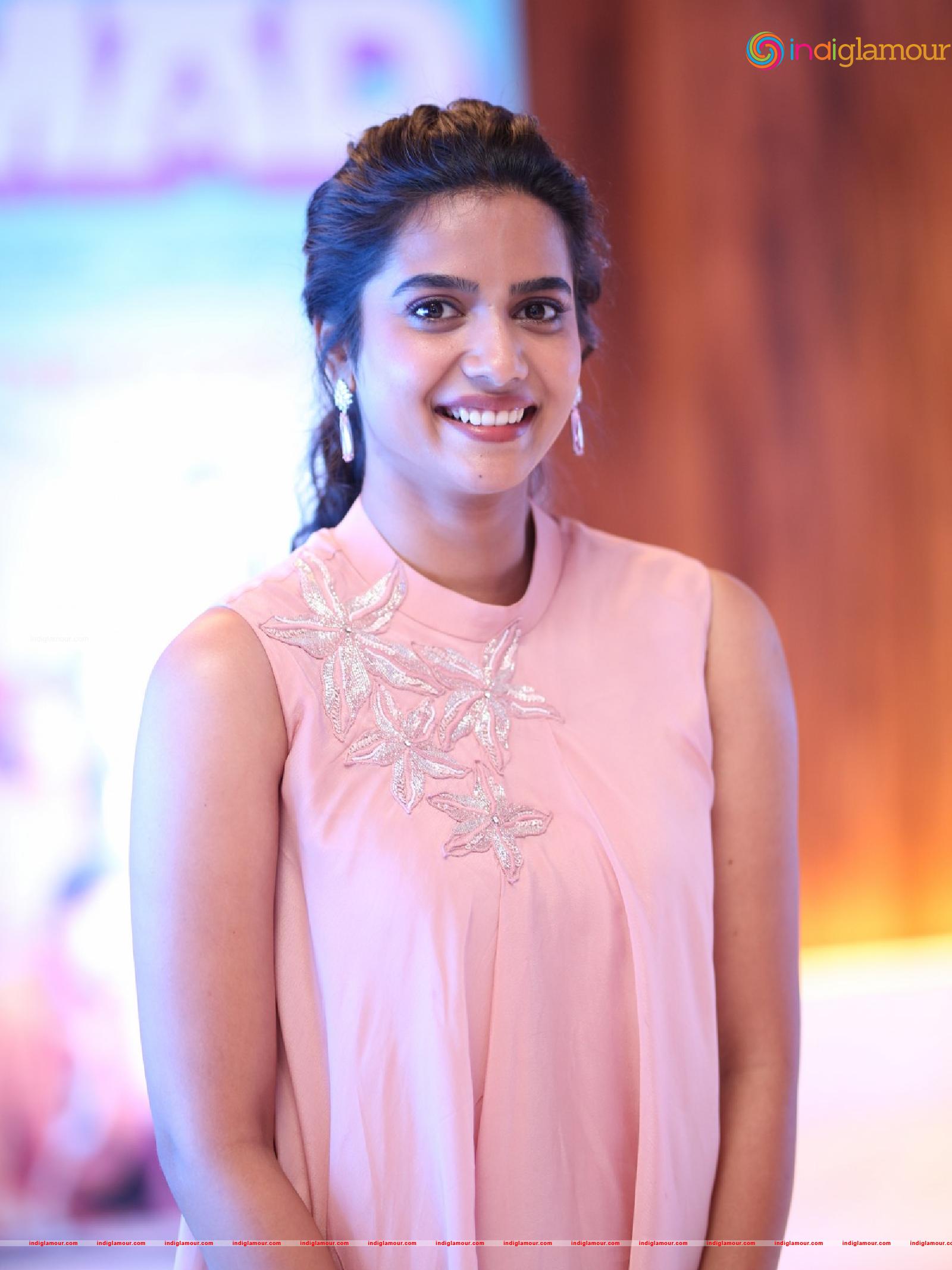 Gouri Priya Actress hd photo