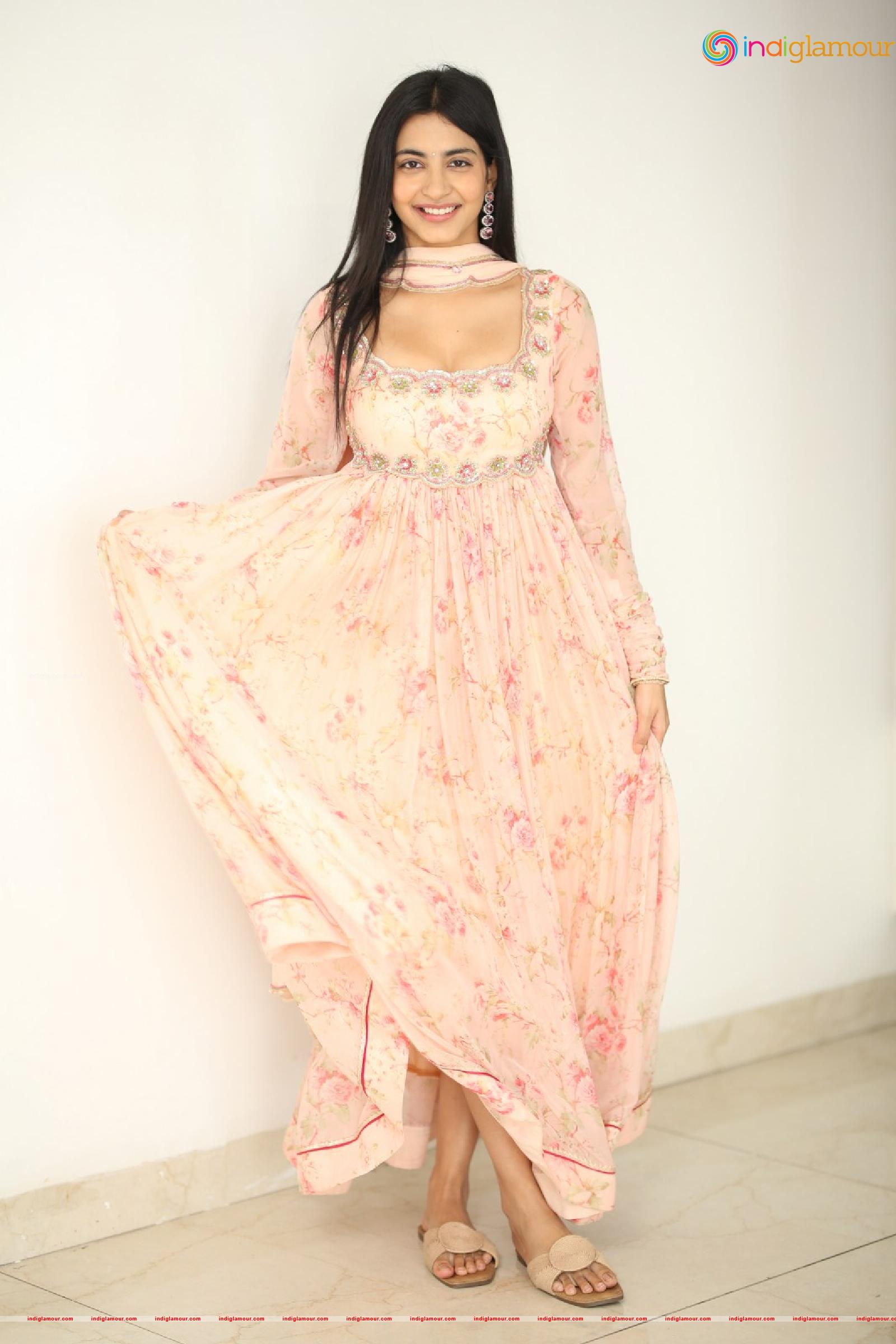 Pragathi Srivastava Actress hd photo