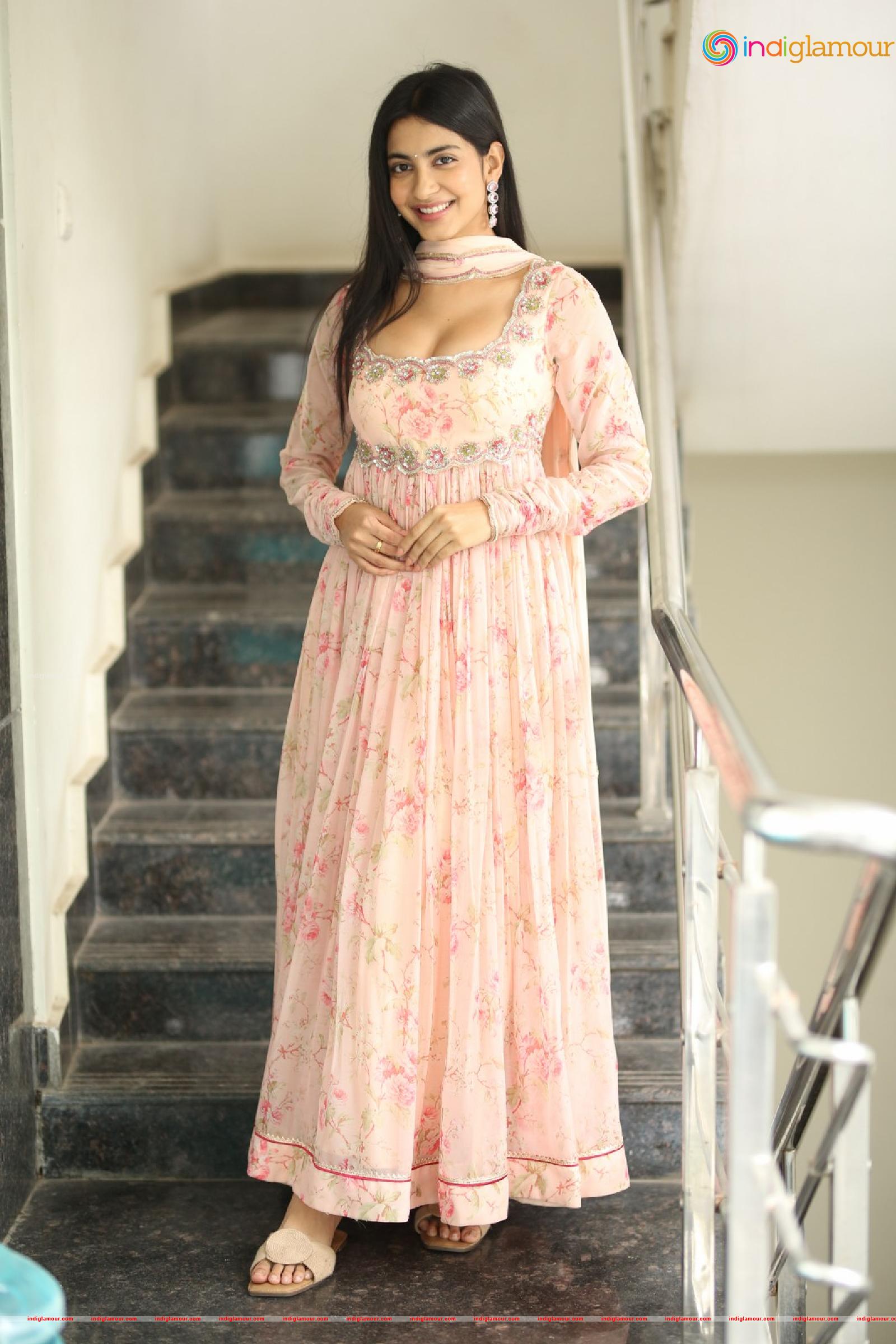 Pragathi Srivastava Actress hd photo