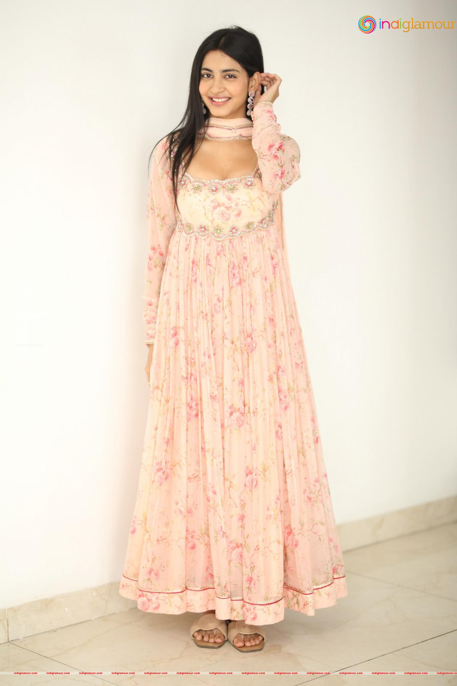 Pragathi Srivastava Actress hd photo