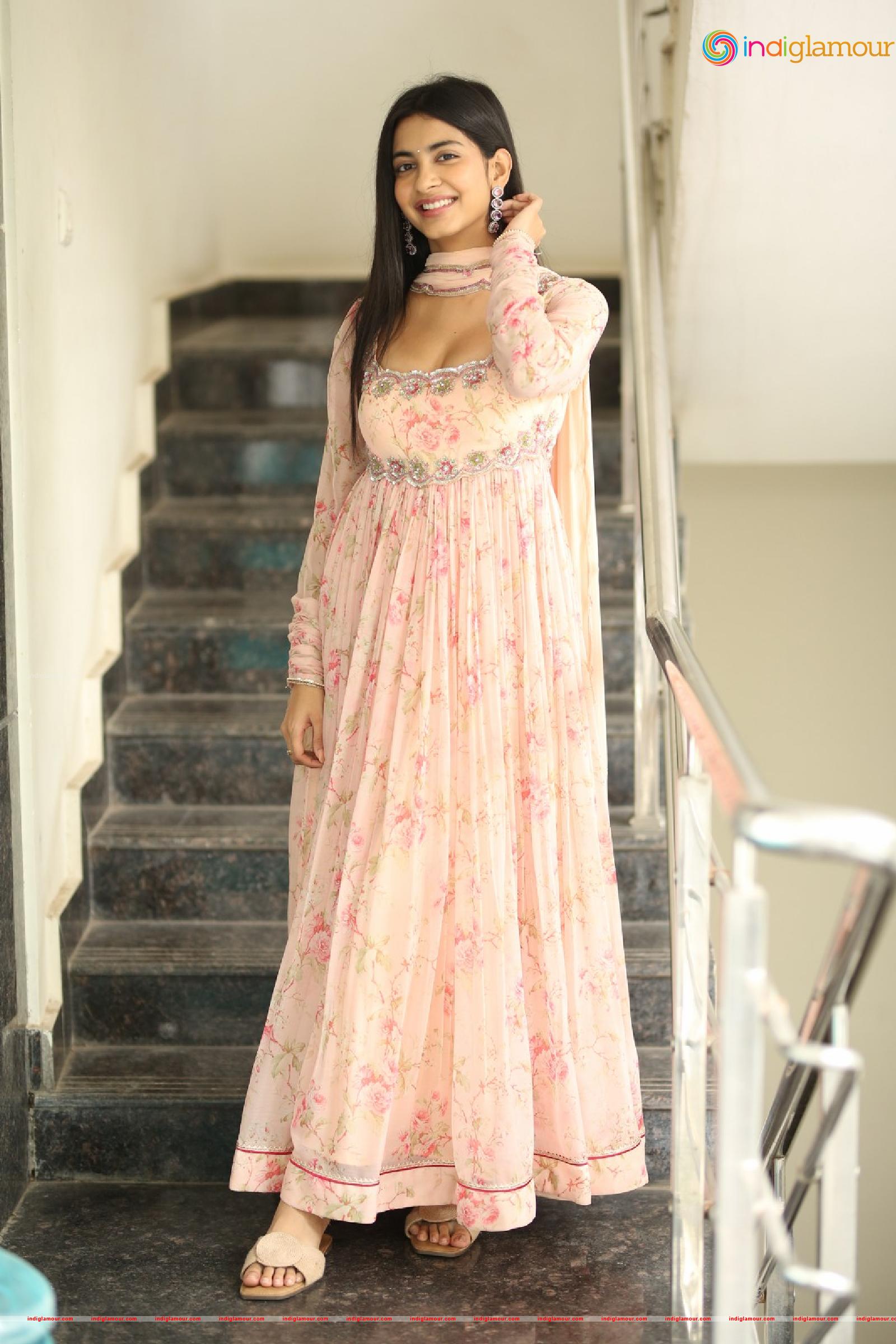 Pragathi Srivastava Actress hd photo