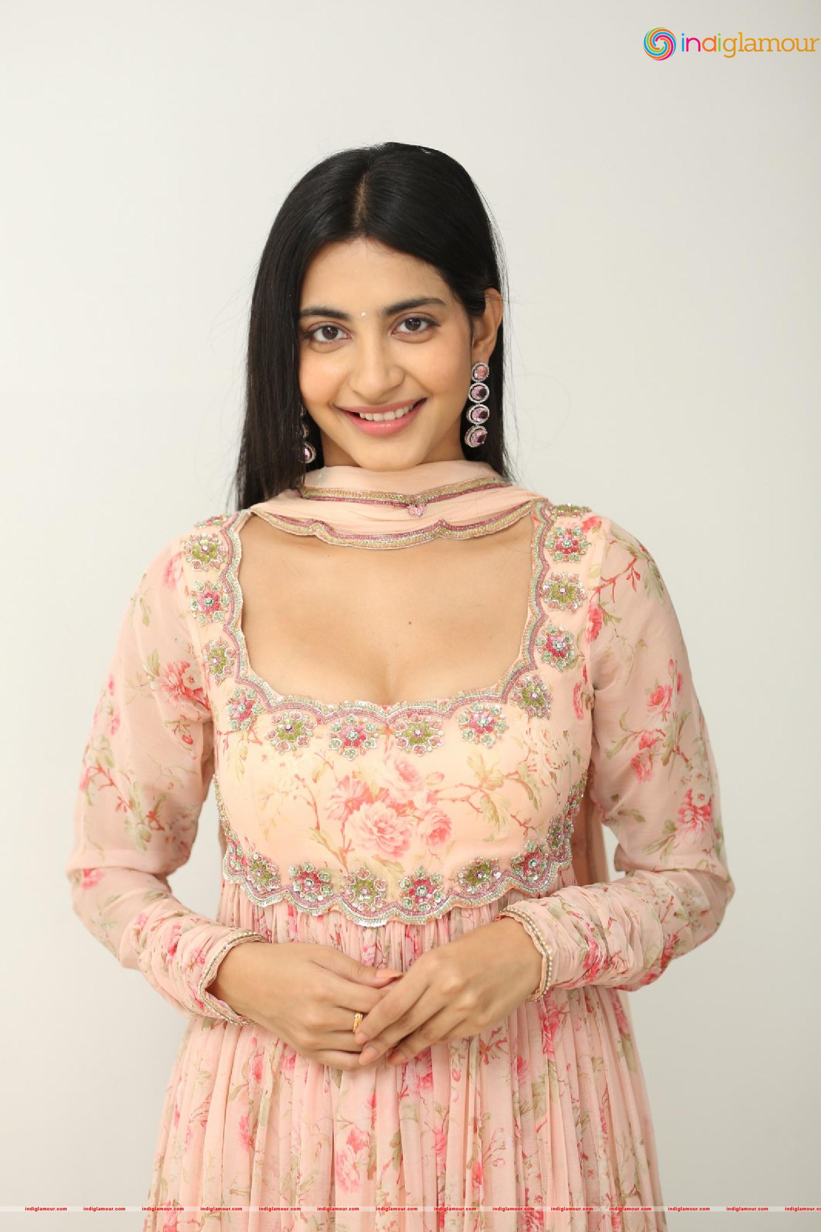 Pragathi Srivastava Actress hd photo