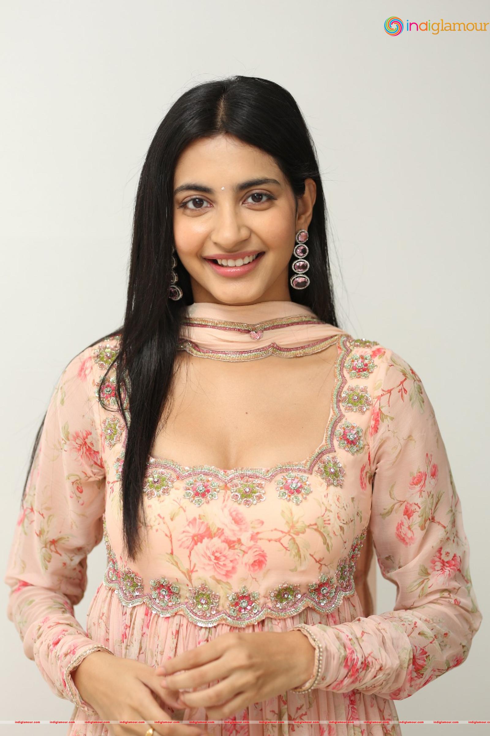 Pragathi Srivastava Actress hd photo