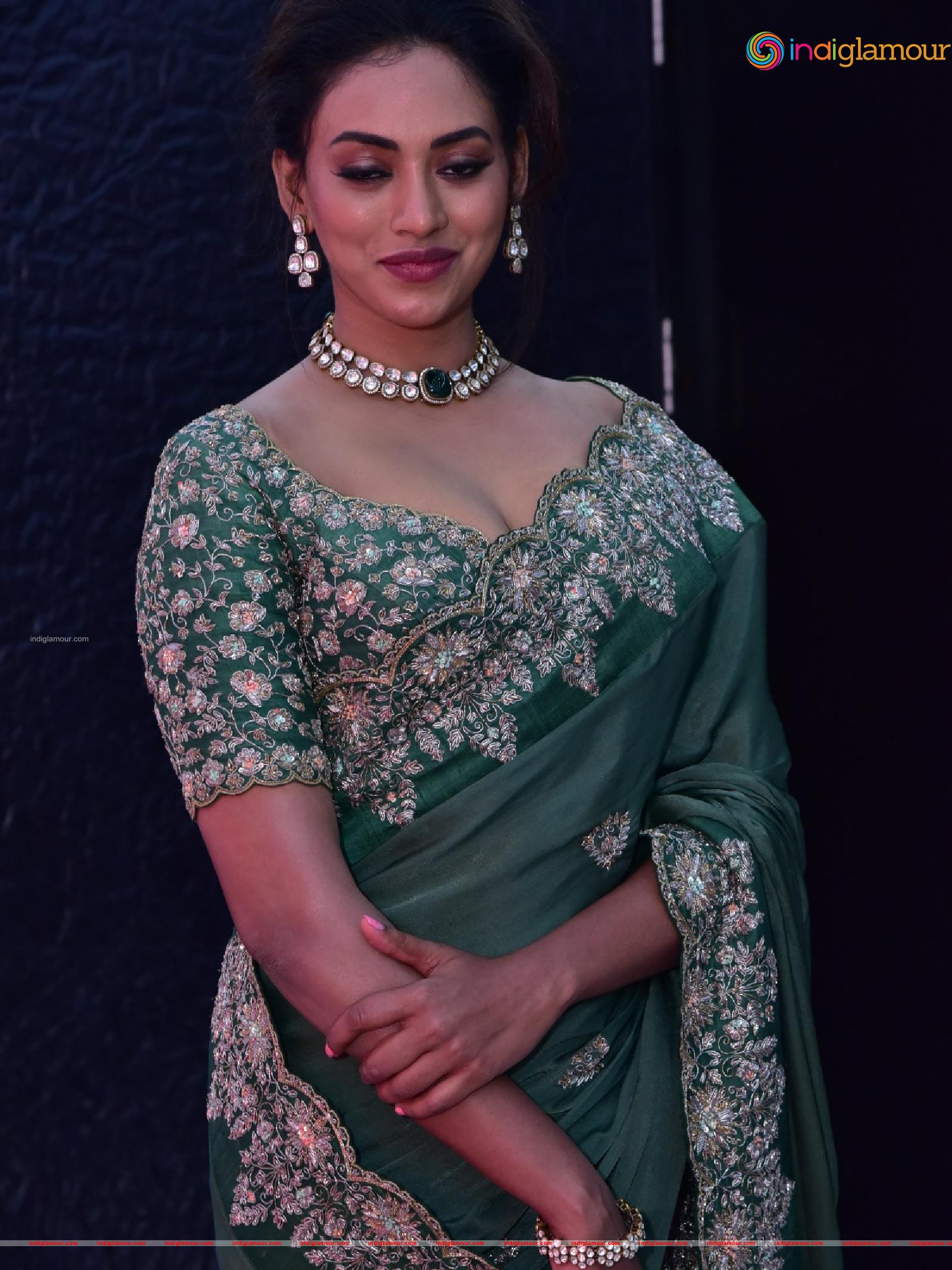 Kamakshi Bhaskarla Actress hd photo