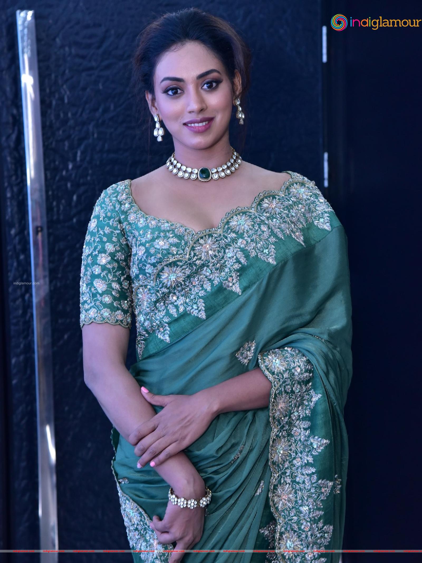 Kamakshi Bhaskarla Actress hd photo