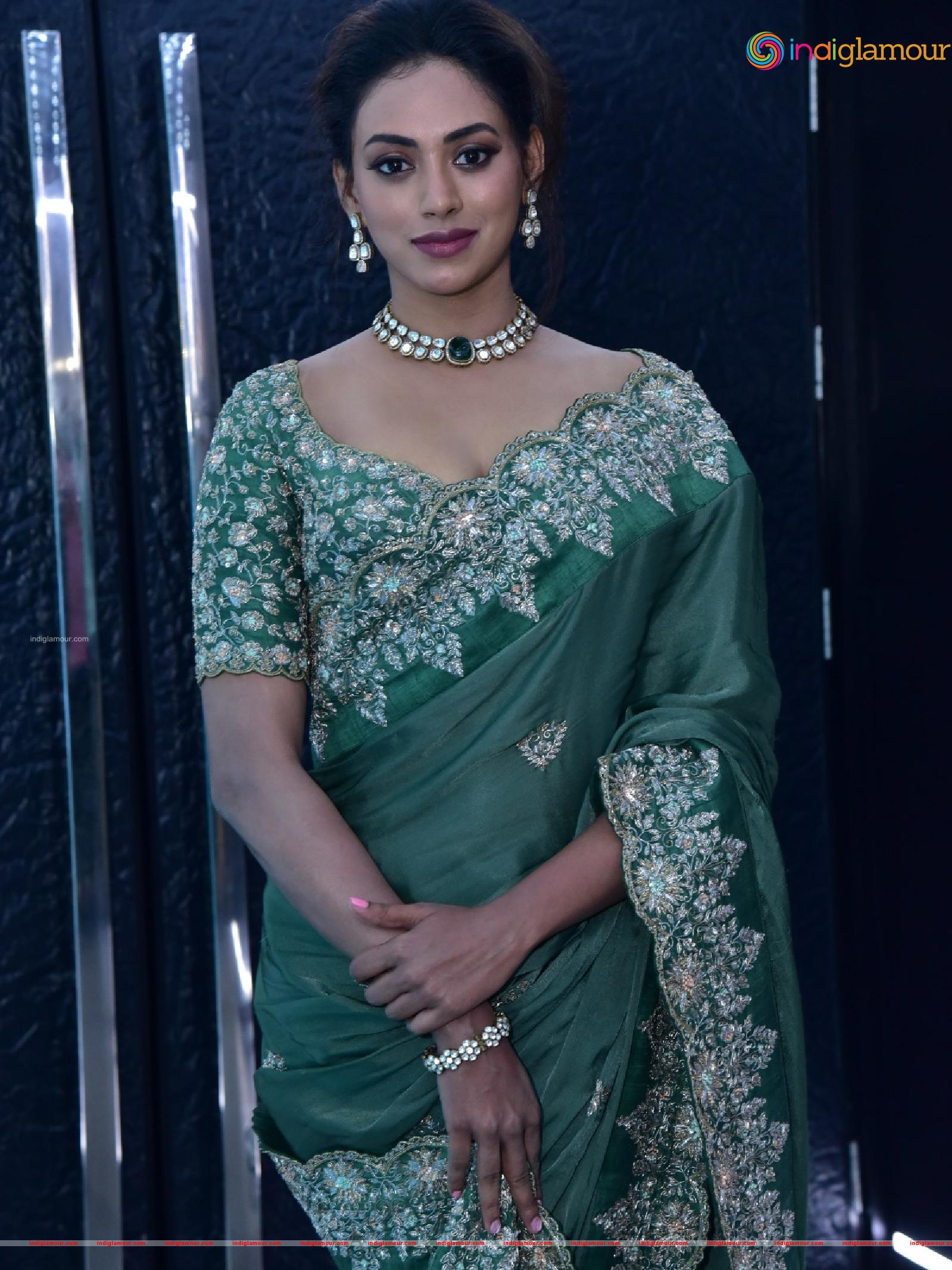 Kamakshi Bhaskarla Actress hd photo