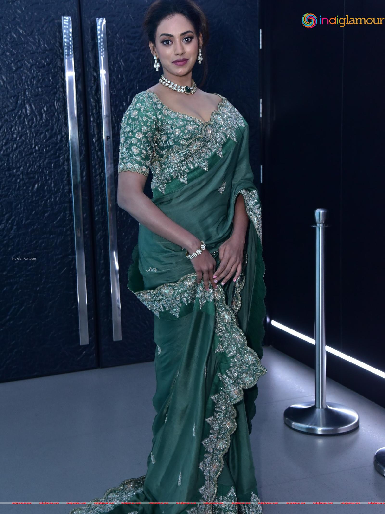 Kamakshi Bhaskarla Actress hd photo