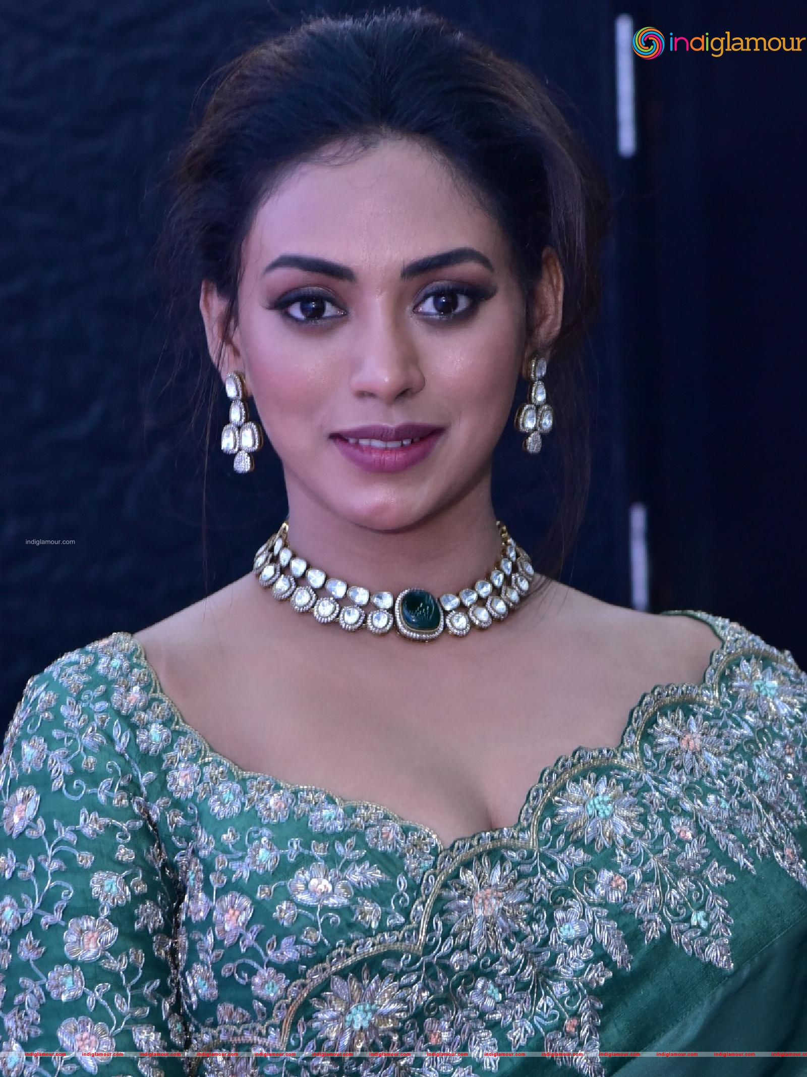 Kamakshi Bhaskarla Actress hd photo