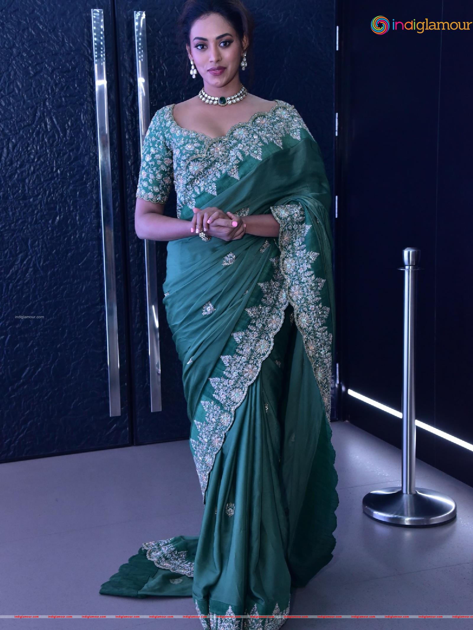 Kamakshi Bhaskarla Actress hd photo