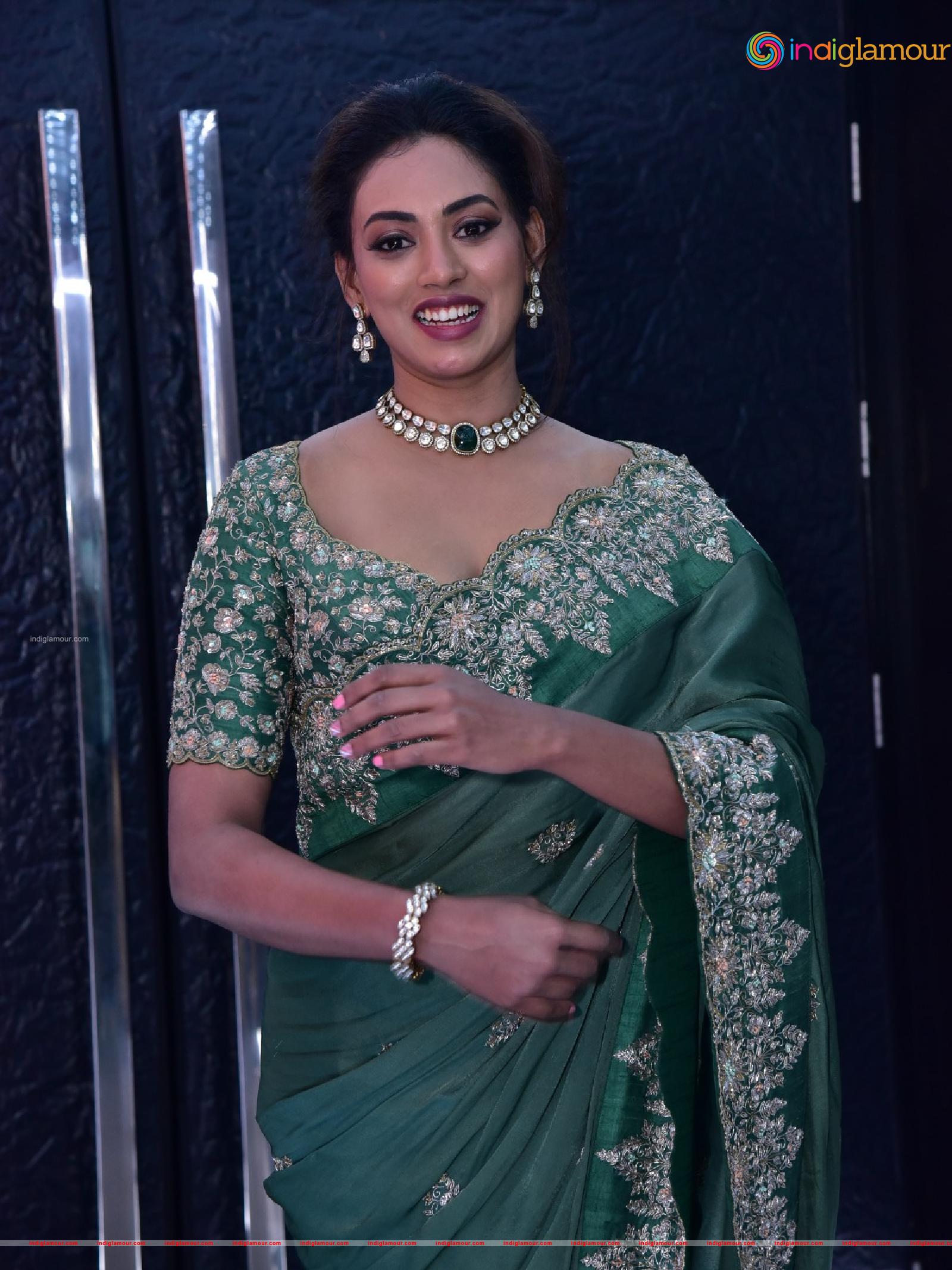 Kamakshi Bhaskarla Actress hd photo