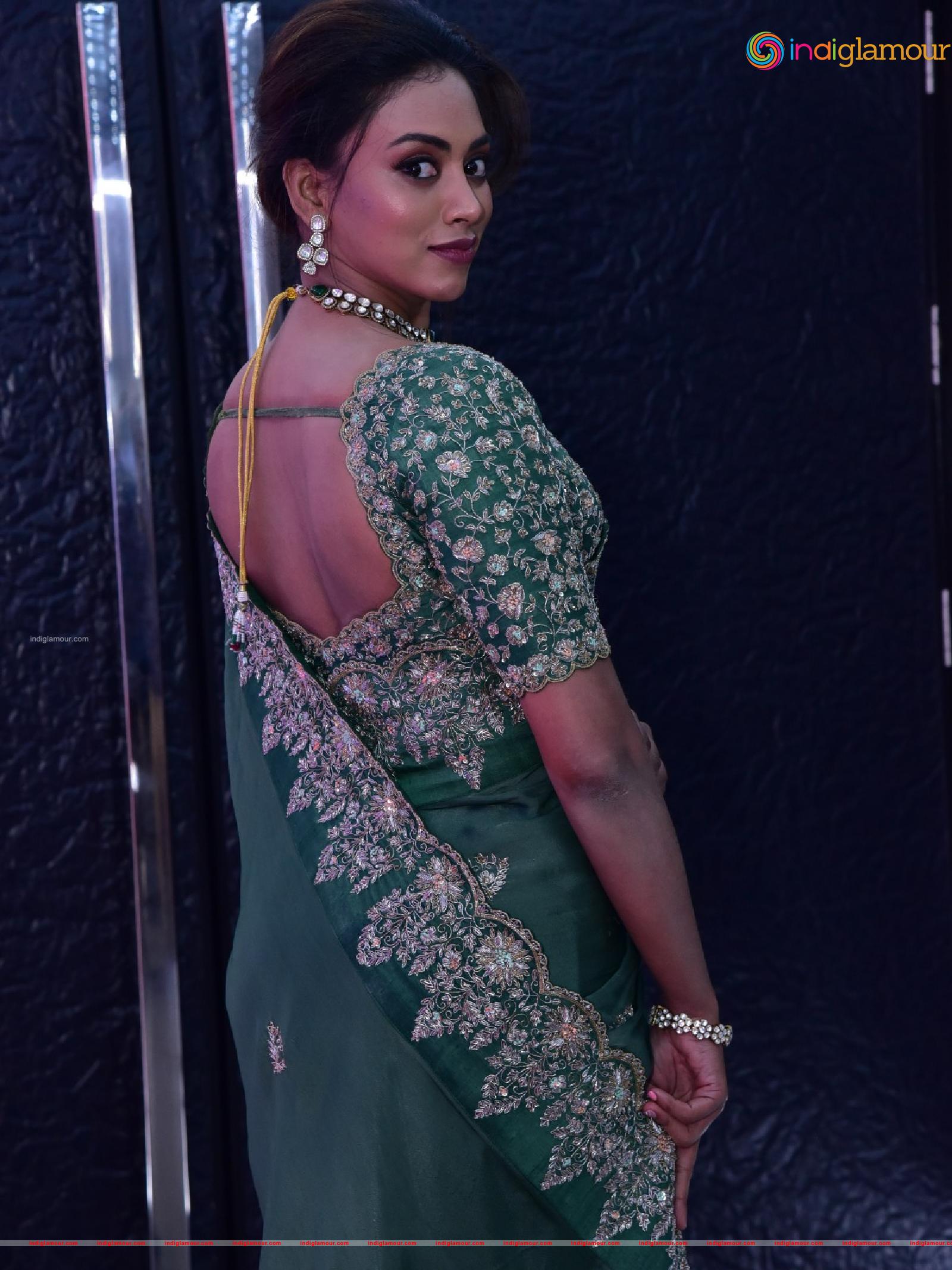 Kamakshi Bhaskarla Actress hd photo